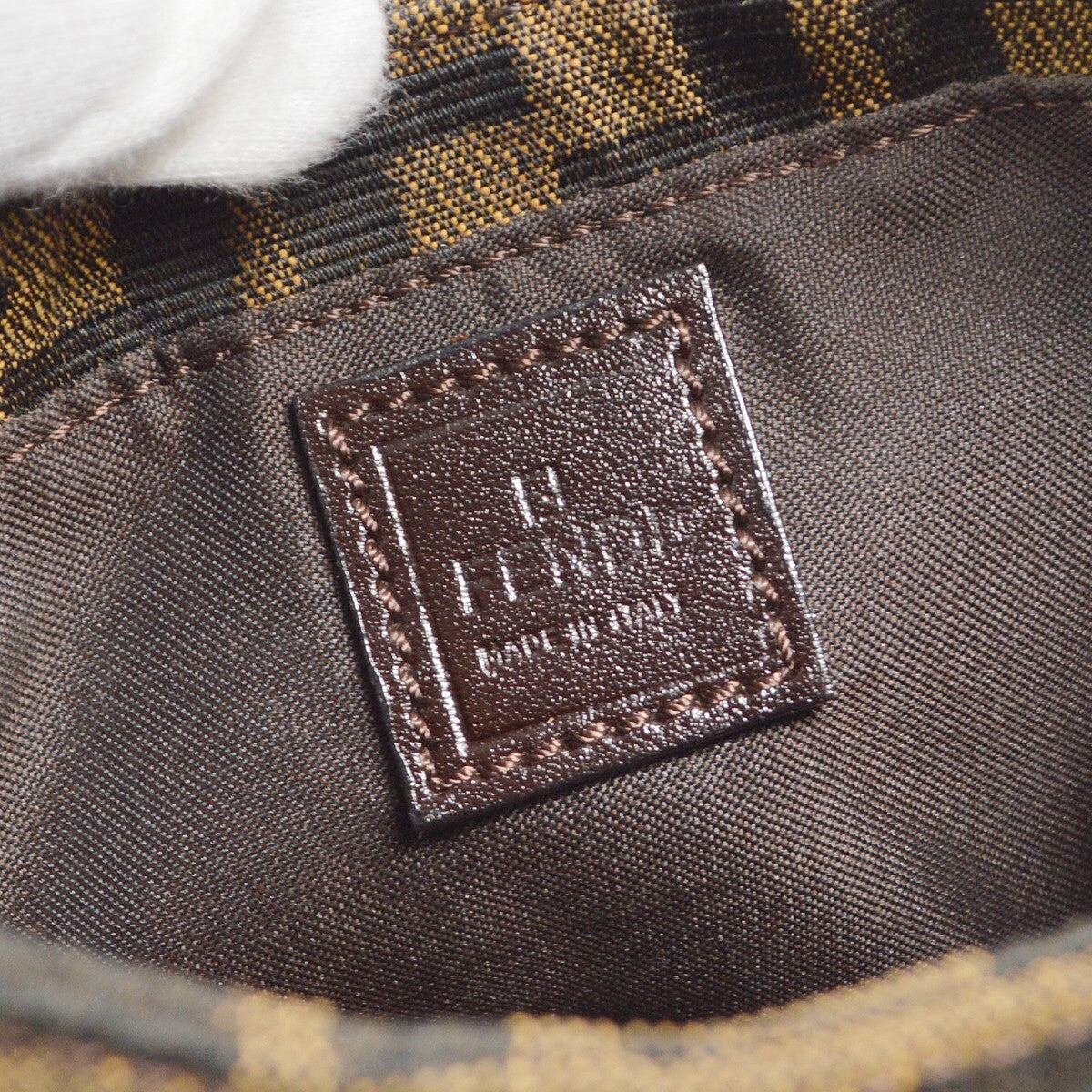 Fendi Vintage Croissant Bag Zucca Canvas Brown Canvas Handbag (Pre-Owned)