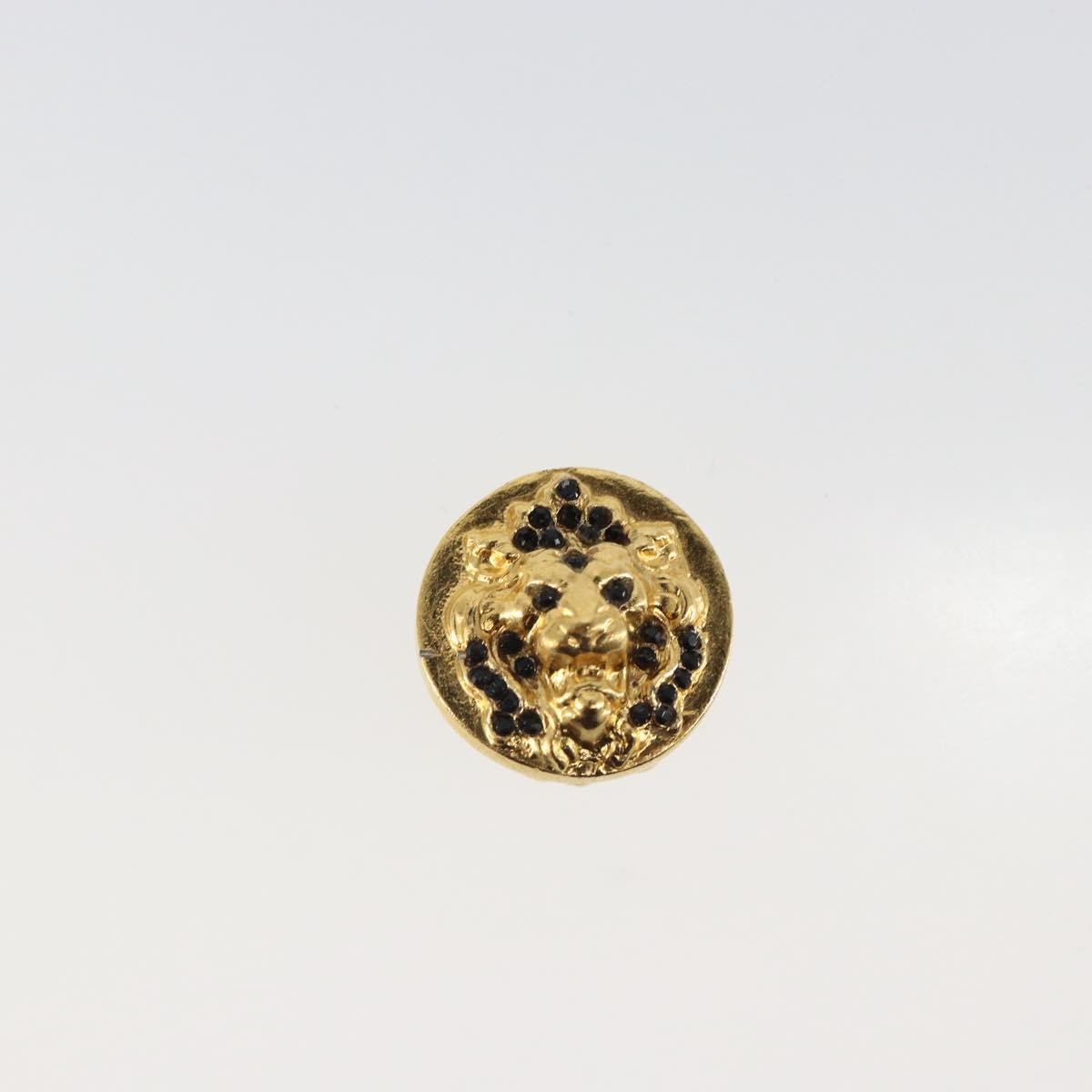 Chanel Vintage Cc Round Clip-On Earrings Metal Gold Metal Earrings Jewelry (Pre-Owned)