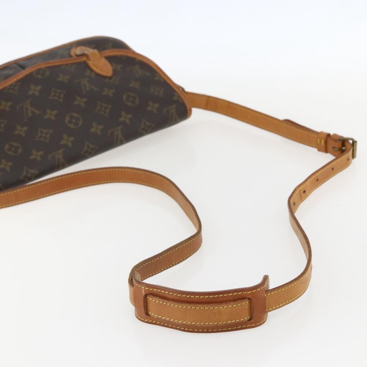 Louis Vuitton Sac Gibeciere Messenger Bag Monogram Canvas Brown Canvas Shoulder Bag Bag (Pre-Owned)