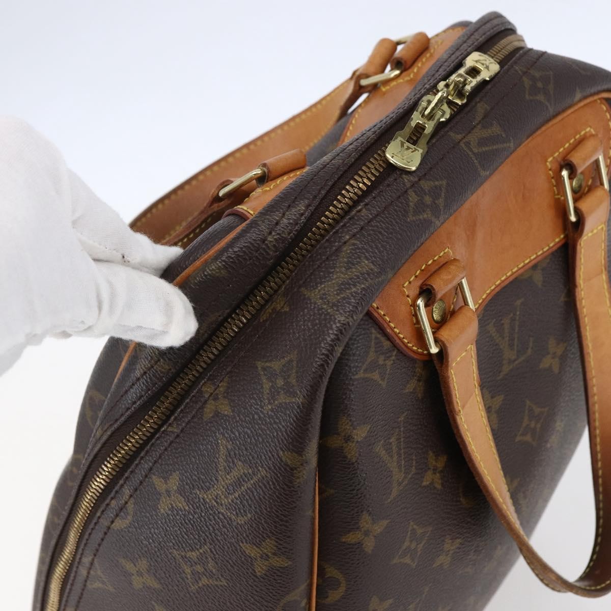 Louis Vuitton Excursion Handbag Monogram Canvas Brown Canvas Handbag (Pre-Owned)