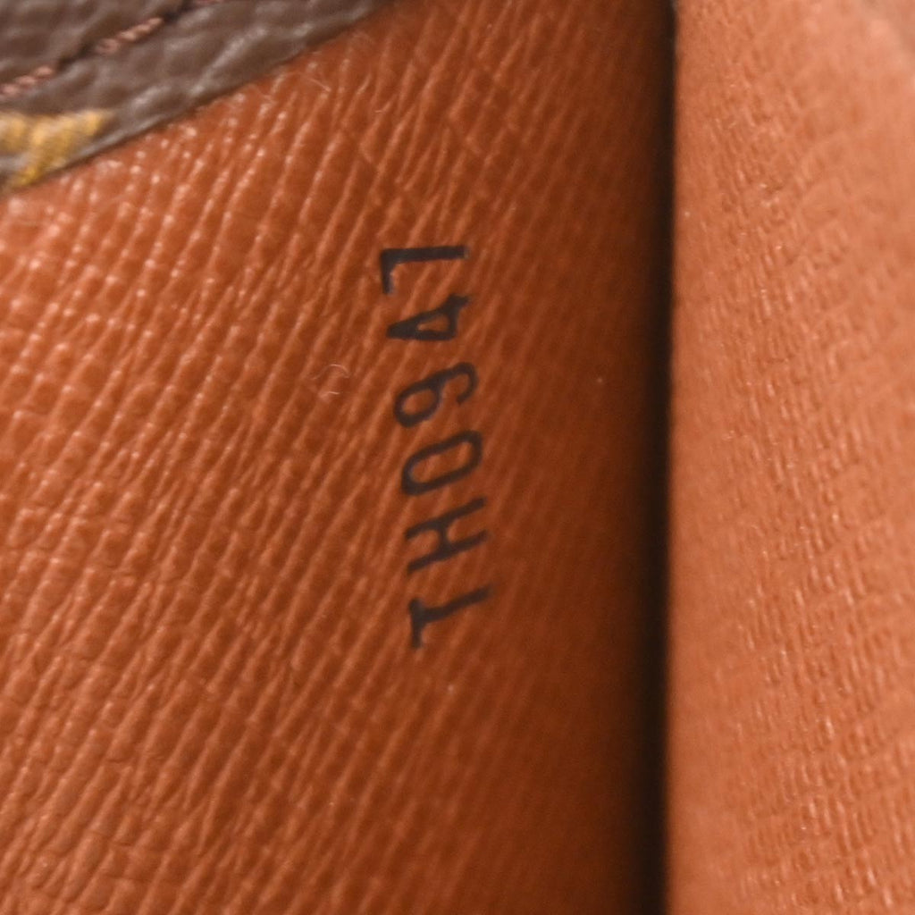 Louis Vuitton Etui Voyage Pouch Monogram Canvas Brown Canvas Clutche & Pouche Bag (Pre-Owned)