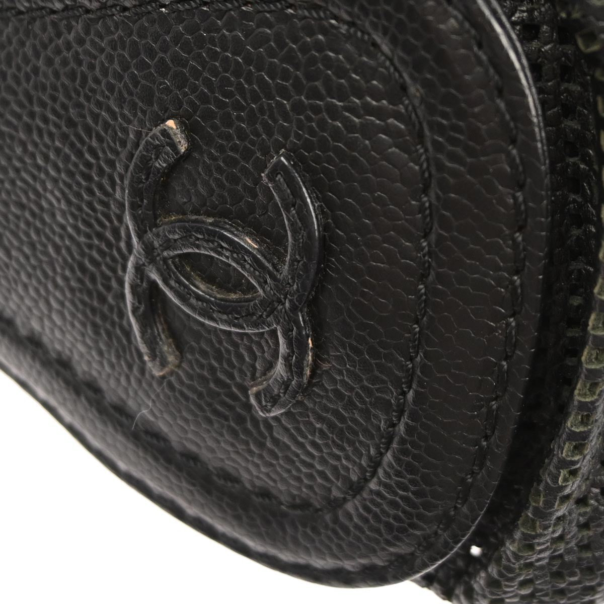 Chanel Pulley Camera Bag Perforated Caviar Black Leather Shoulder Bag Bag (Pre-Owned)