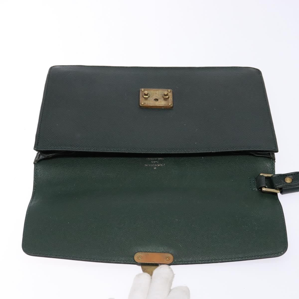 Louis Vuitton Kourad Pouch Taiga Green Leather Clutche & Pouche Bag (Pre-Owned)