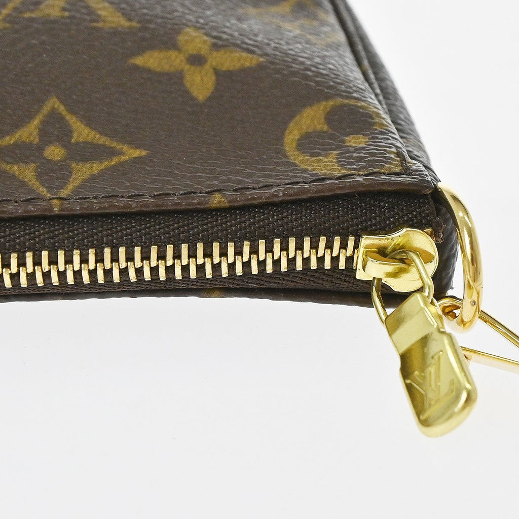 Louis Vuitton Mini Pochette Accessoires Canvas Brown Canvas Clutche & Pouche Bag (Pre-Owned)