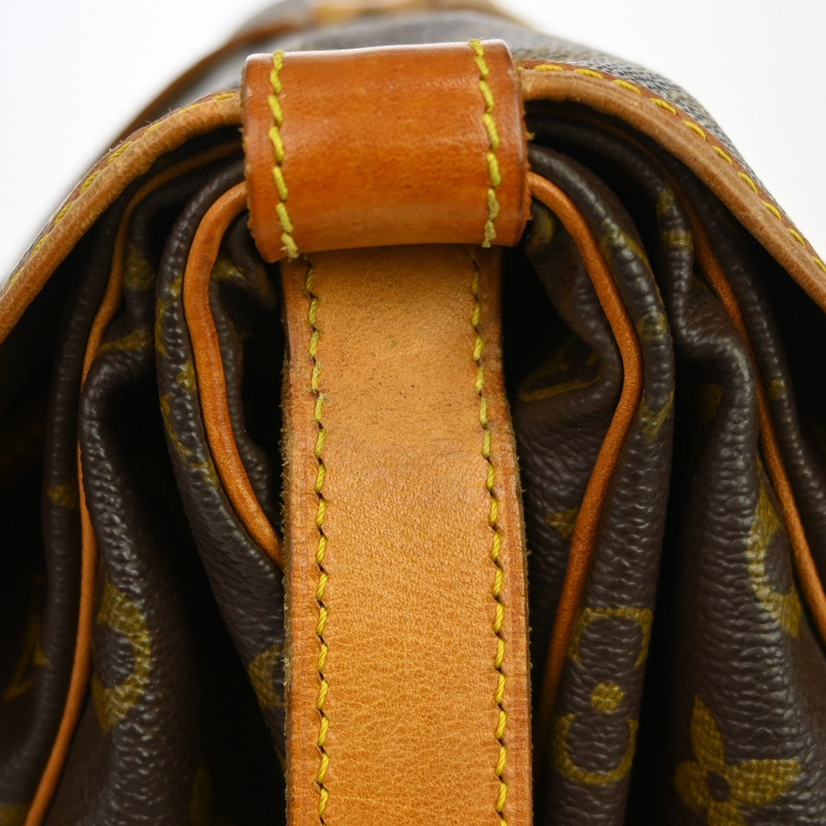 Louis Vuitton Saumur Handbag Monogram Canvas Brown Canvas Shoulder Bag Bag (Pre-Owned)