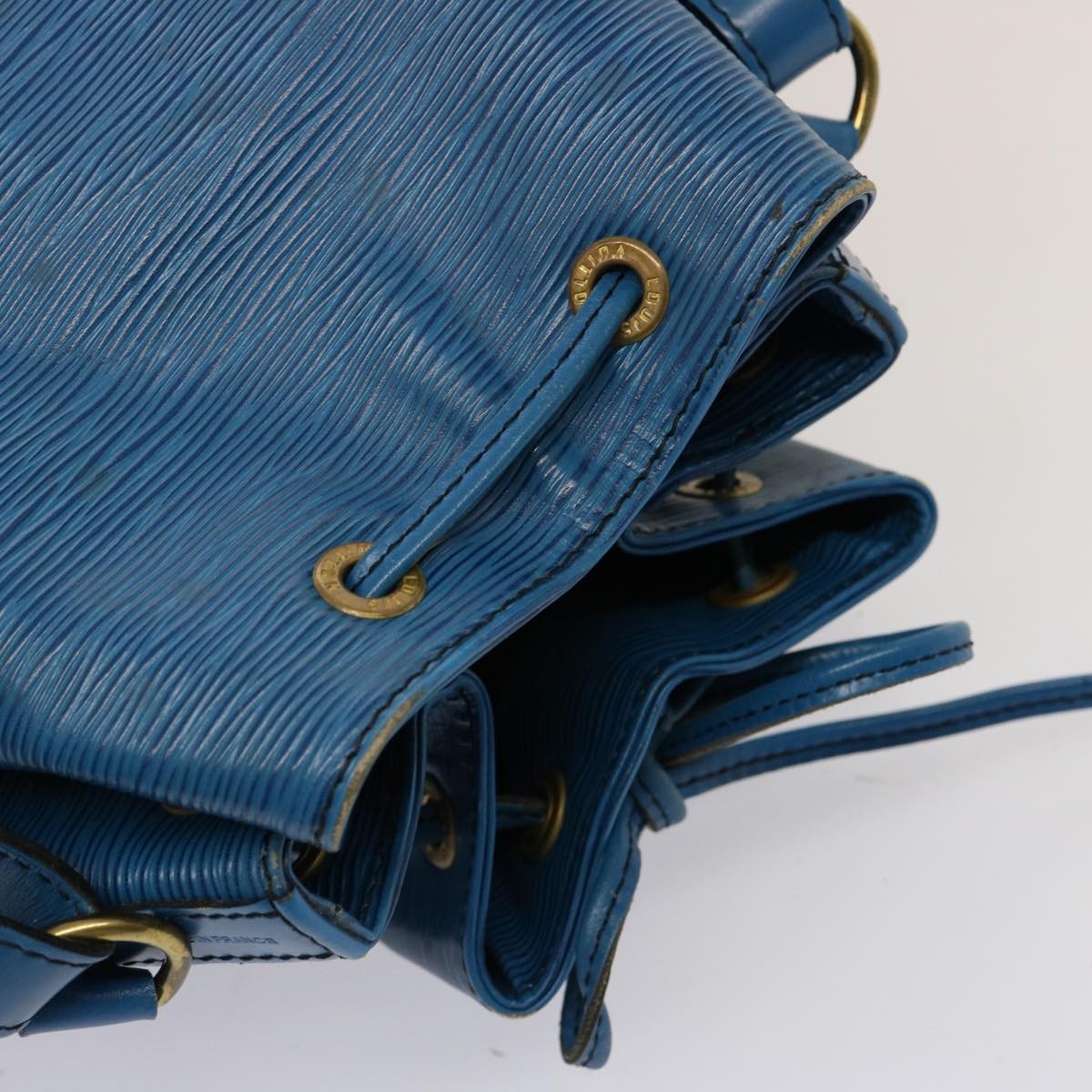 Louis Vuitton Petit Noe Handbag Epi Leather Blue Leather Shoulder Bag Bag (Pre-Owned)