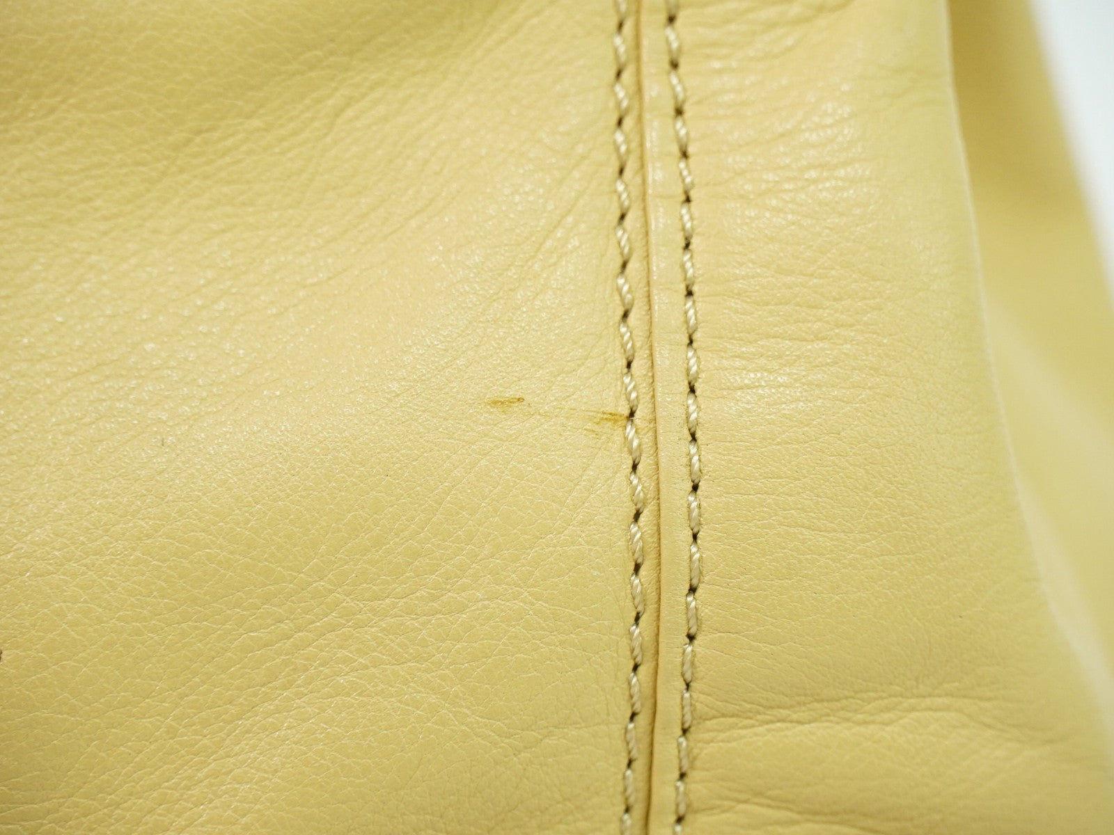 Chanel Vintage Cc Tassel Shoulder Bag Lambskin Beige Leather Shoulder Bag Bag (Pre-Owned)