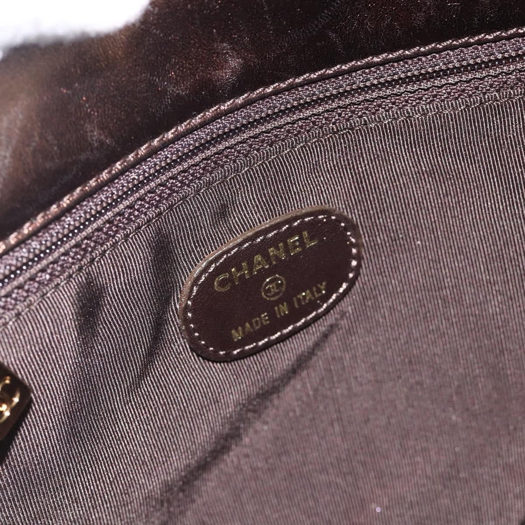 Chanel Vintage Logo Flap Messenger Bag Leather Brown Leather Shoulder Bag Bag (Pre-Owned)
