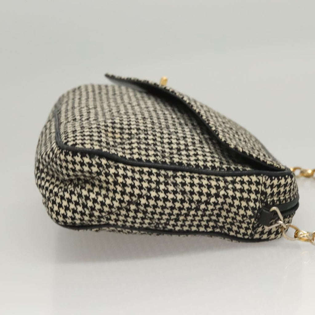 Chanel Vintage Front Pocket Camera Bag Canvas White Canvas Shoulder Bag Bag (Pre-Owned)