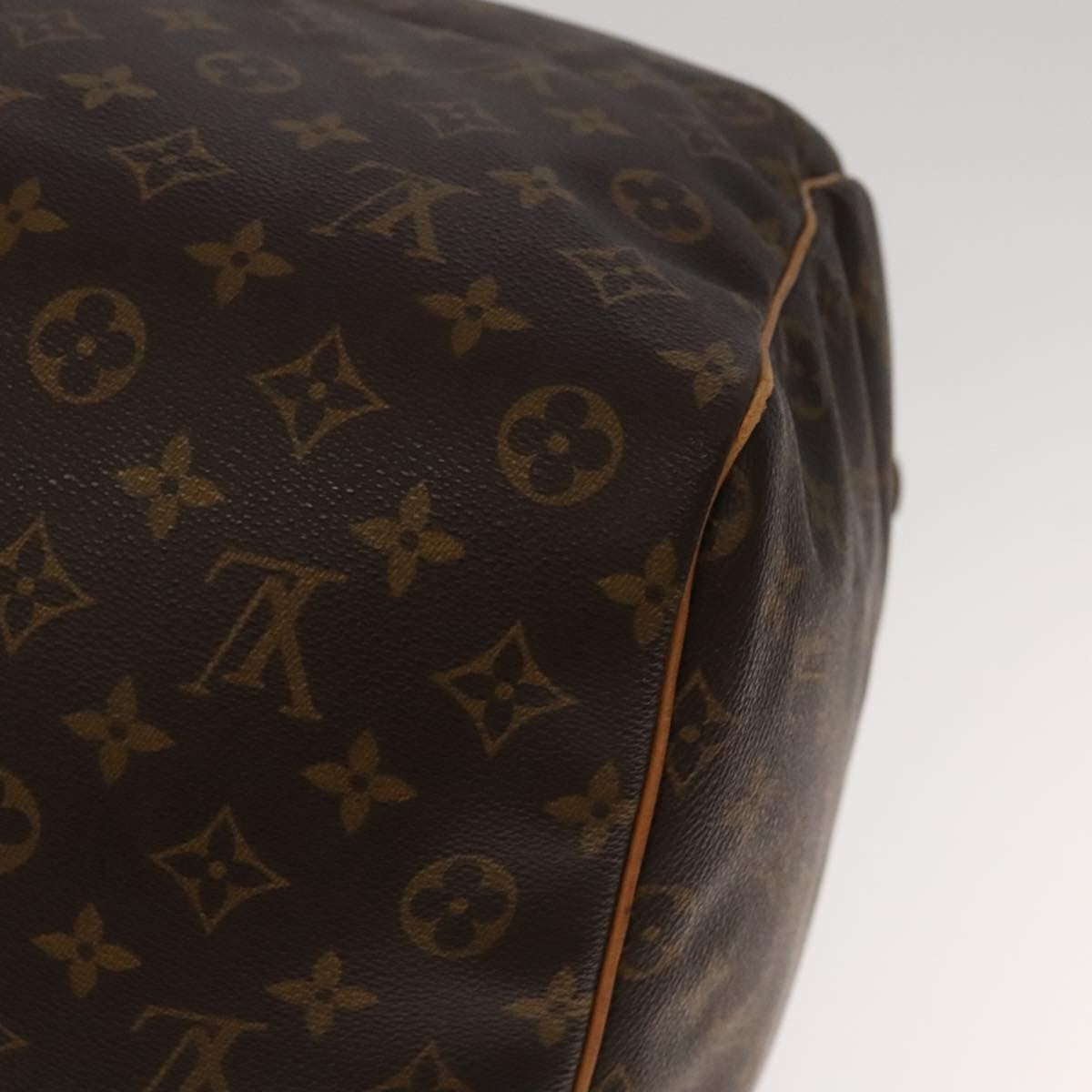 Louis Vuitton Keepall Bag Monogram Canvas Brown Canvas Travel Bag Bag (Pre-Owned)