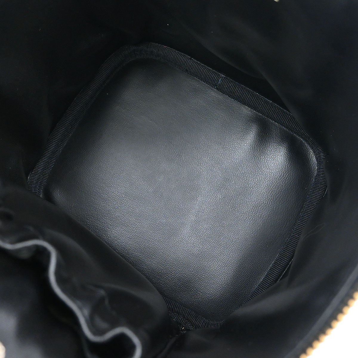 Chanel Vintage Timeless Cosmetic Case Caviar Black Leather Clutche & Pouche Bag (Pre-Owned)