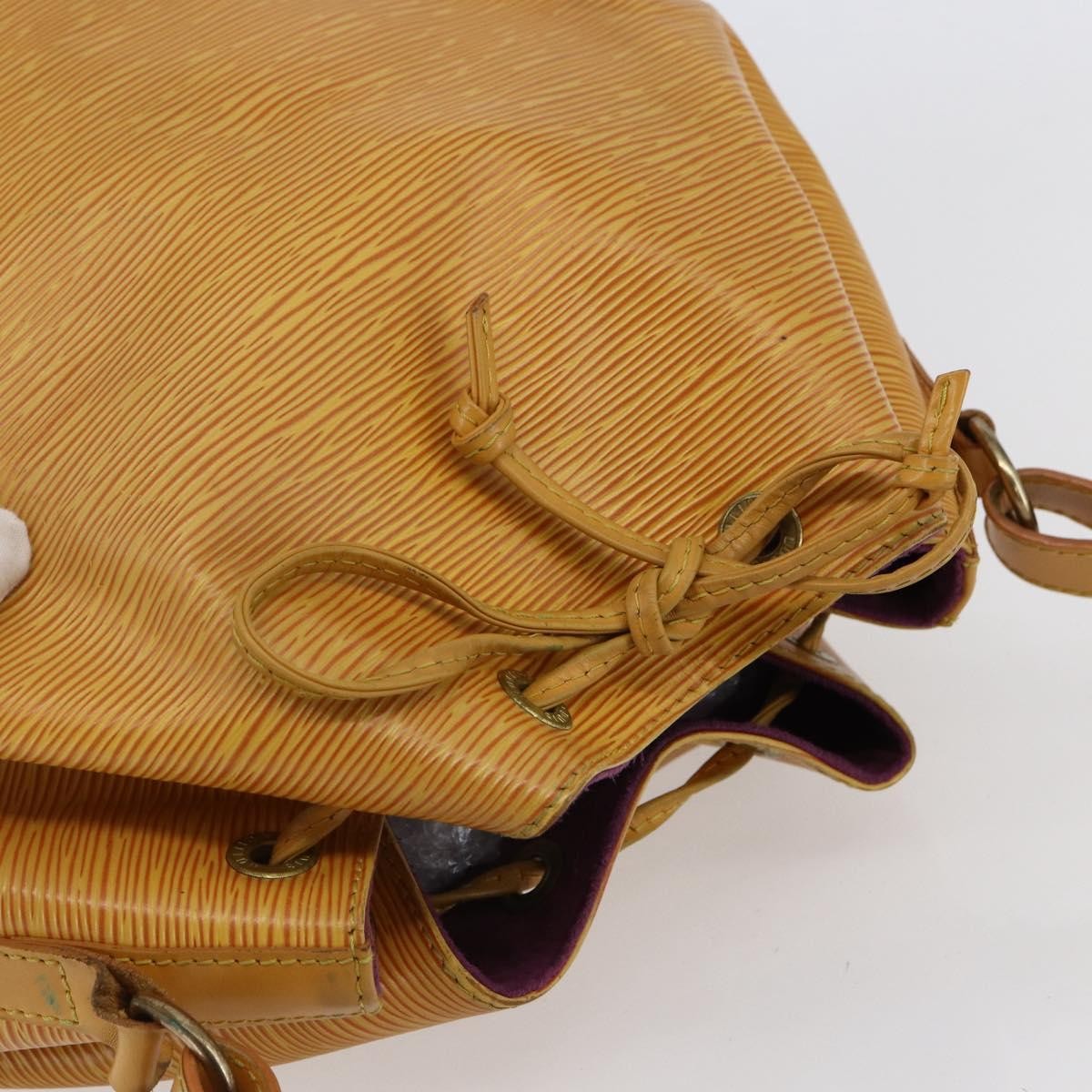 Louis Vuitton Petit Noe Handbag Epi Leather Yellow Leather Shoulder Bag Bag (Pre-Owned)