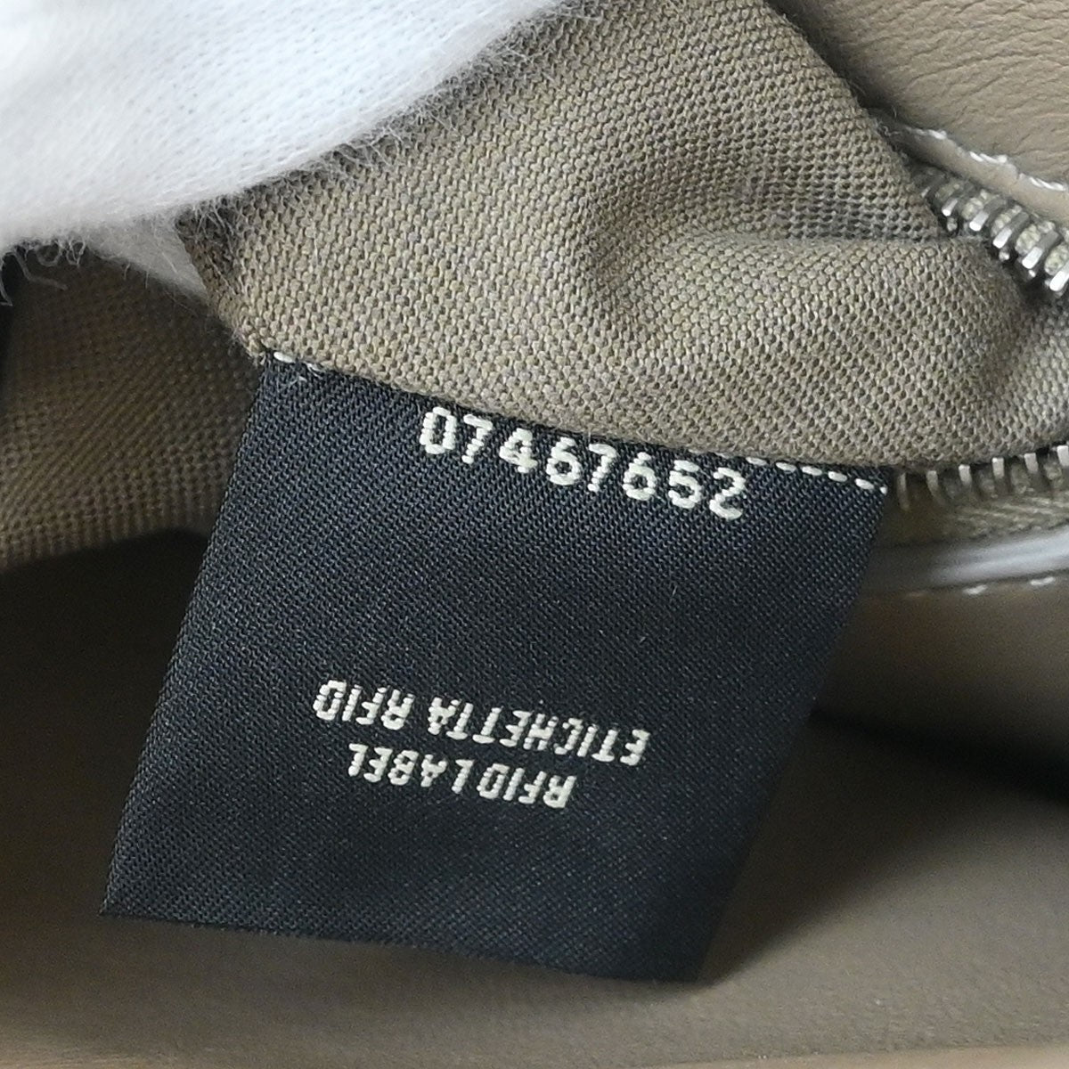 Fendi Peekaboo Bag Leather Gray Leather Handbag (Pre-Owned)