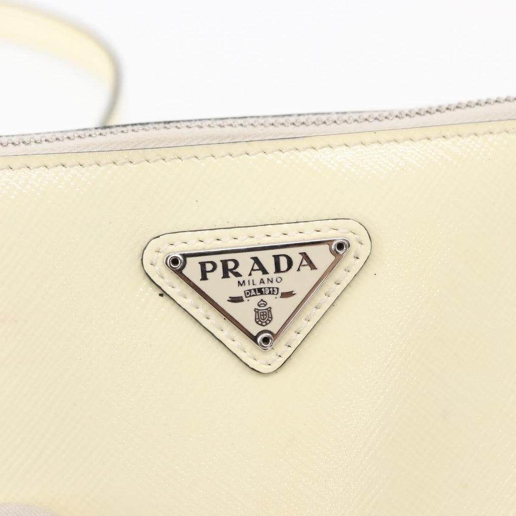 Prada Chain Crossbody Bag Vernice Saffiano Leather White Leather Shoulder Bag Bag (Pre-Owned)