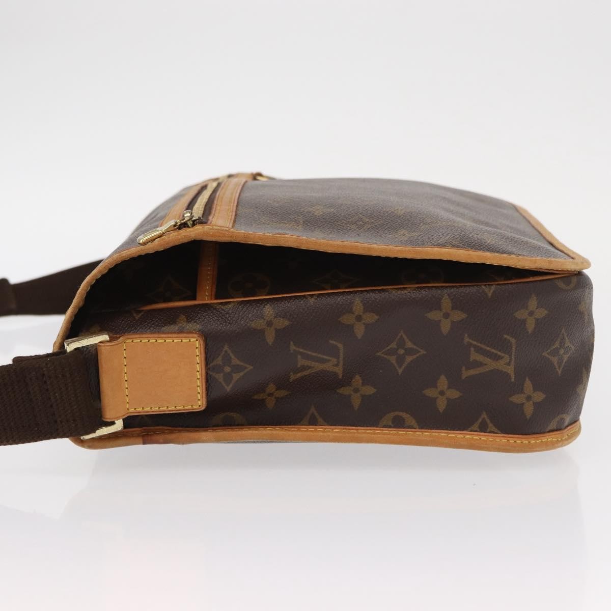 Louis Vuitton Bosphore Messenger Bag Monogram Canvas Brown Canvas Shoulder Bag Bag (Pre-Owned)