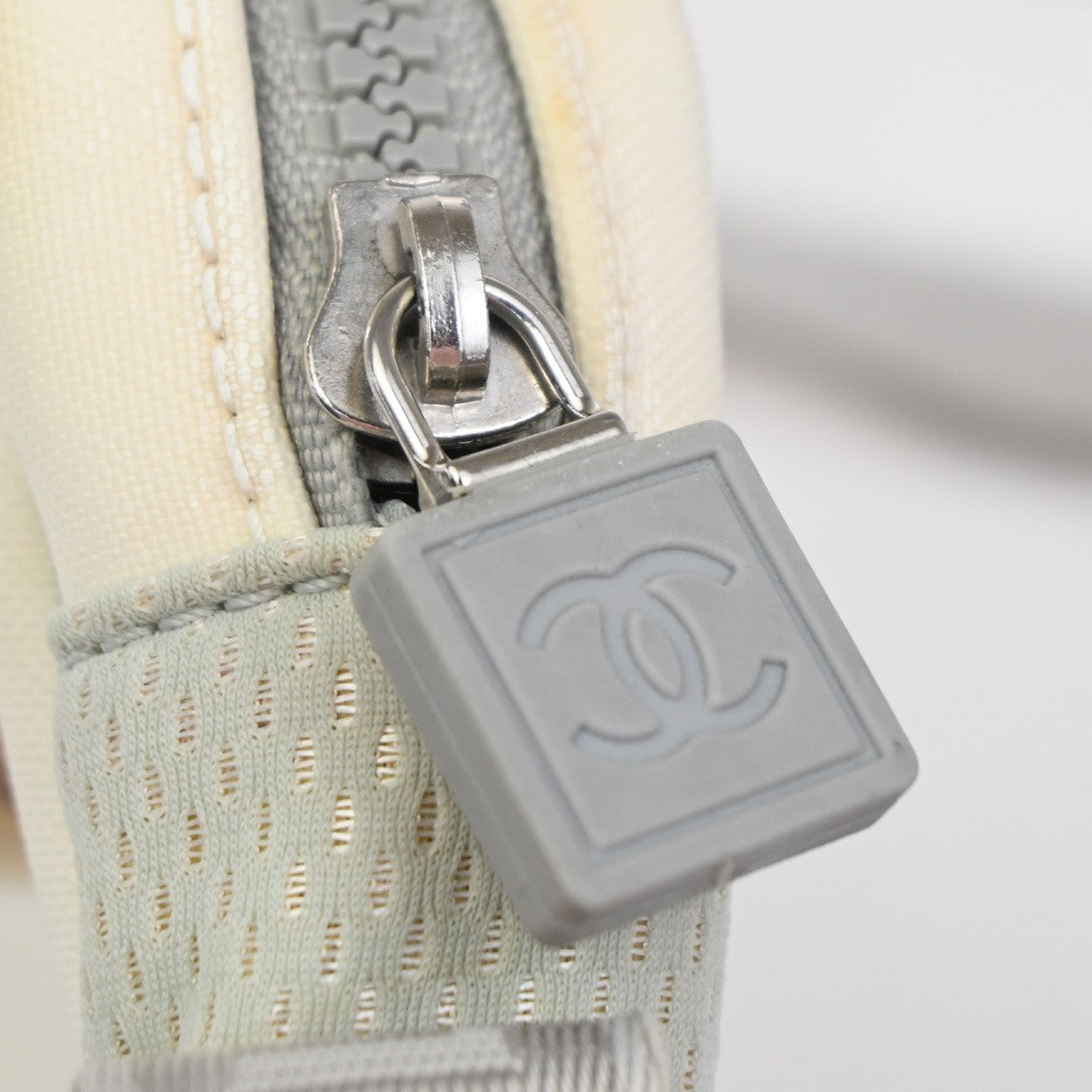 Chanel Travel Line Crossbody Bag Nylon White Nylon Shoulder Bag Bag (Pre-Owned)