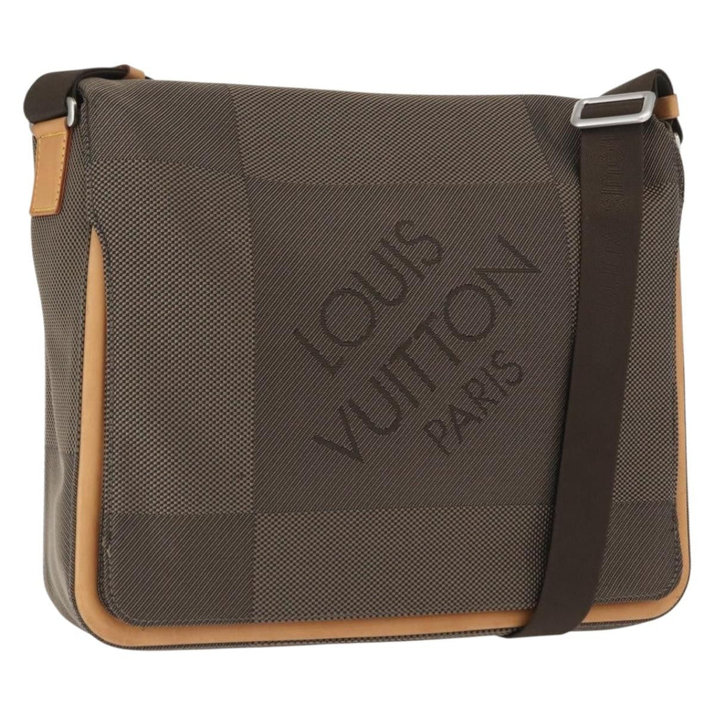 Louis Vuitton Terre Messenger Bag Damier Geant Canvas Brown Canvas Shoulder Bag Bag (Pre-Owned)
