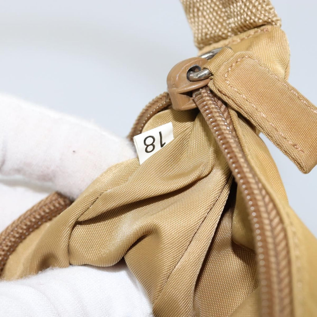 Prada Re-Edition 2000 Hobo Tessuto Beige Nylon Clutche & Pouche Bag (Pre-Owned)