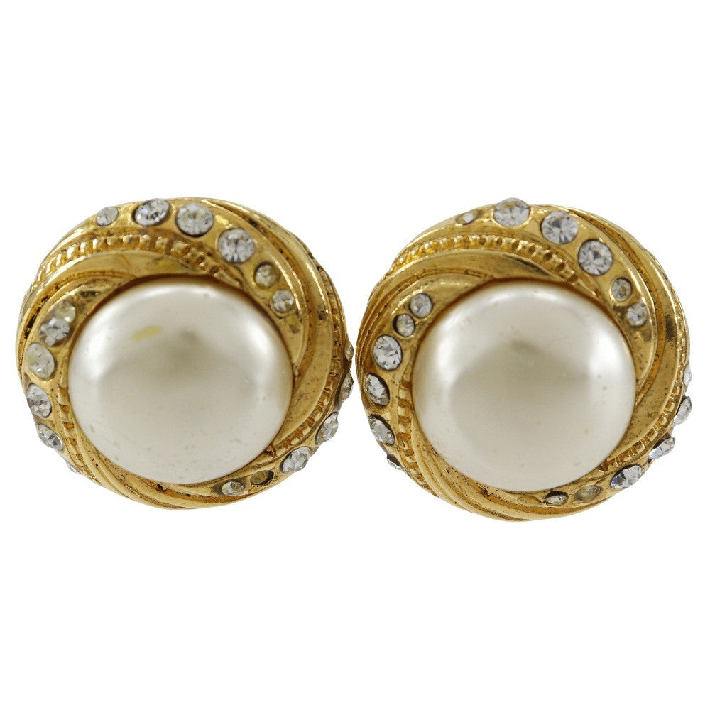 Chanel Vintage Round Clip-On Earrings Metal With Faux Pearl Gold Gold_Plated Earrings Jewelry (Pre-Owned)
