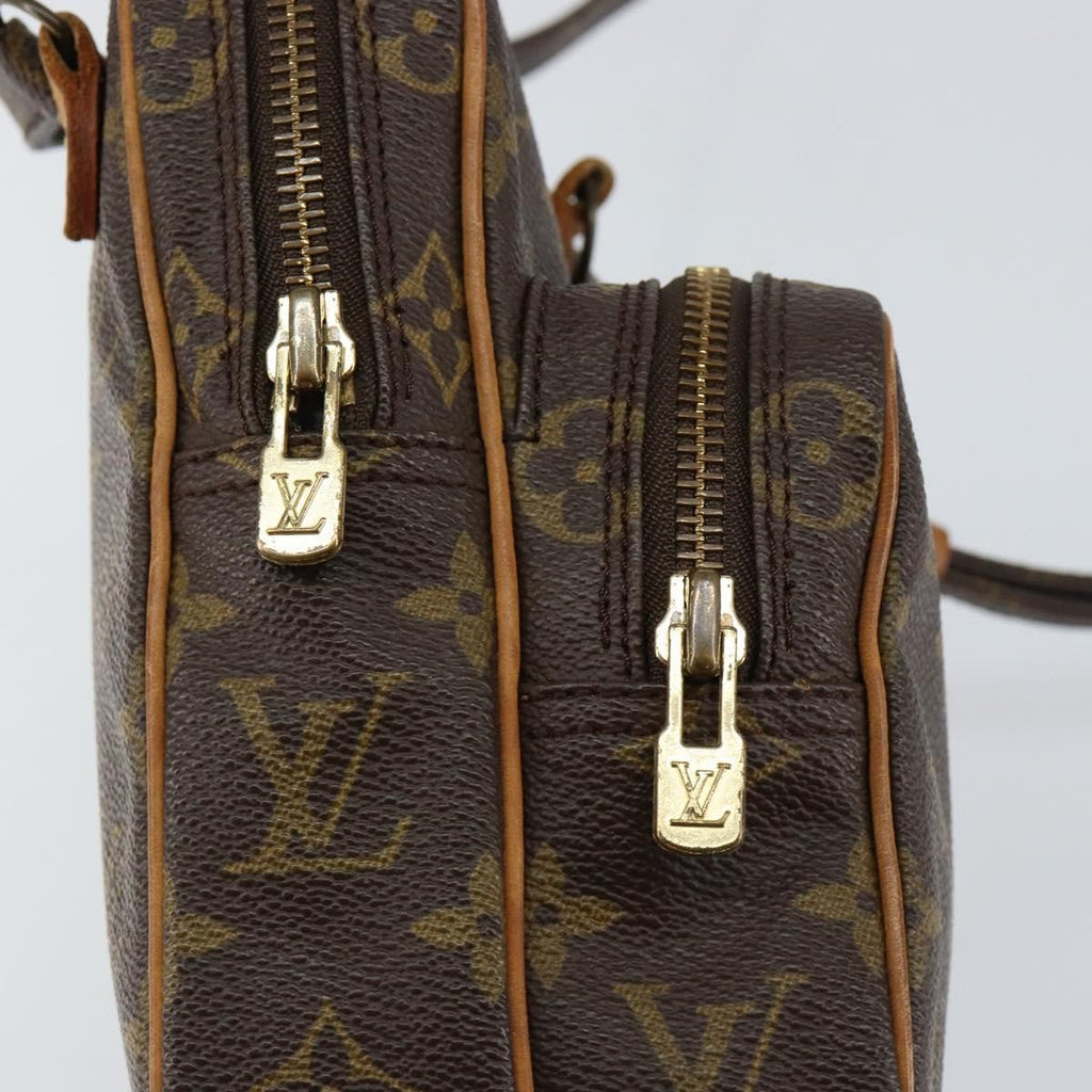 Louis Vuitton Amazone Bag Monogram Canvas Brown Canvas Shoulder Bag Bag (Pre-Owned)
