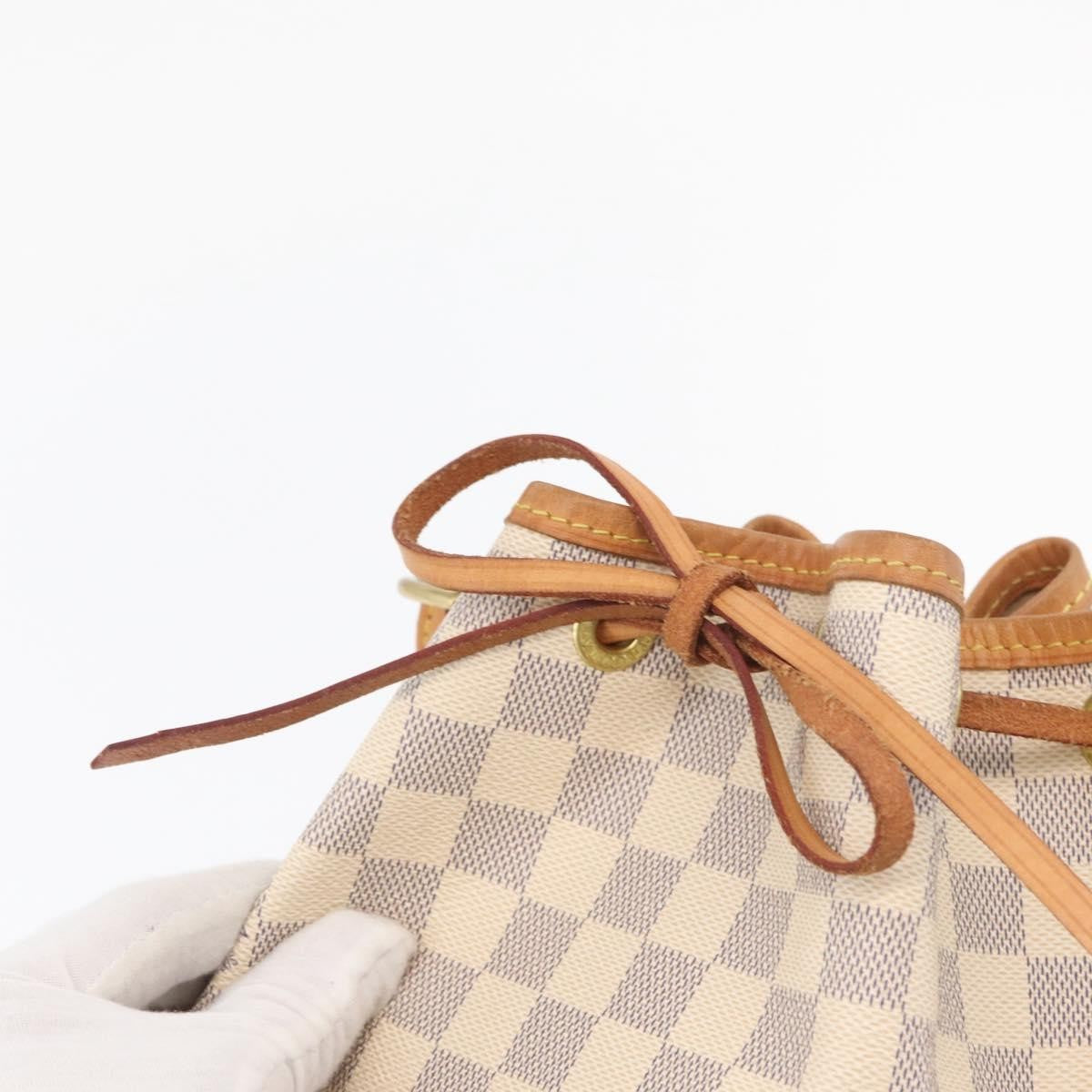 Louis Vuitton Noe Handbag Damier White Canvas Handbag (Pre-Owned)