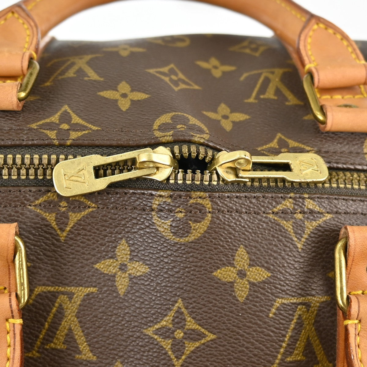 Louis Vuitton Keepall Bag Monogram Canvas Brown Canvas Travel Bag Bag (Pre-Owned)