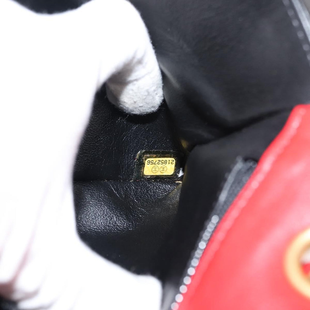 Chanel Cc Clasp Chain Flap Bag Multicolor Quilted Lambskin Multicolour Leather Shoulder Bag Bag (Pre-Owned)