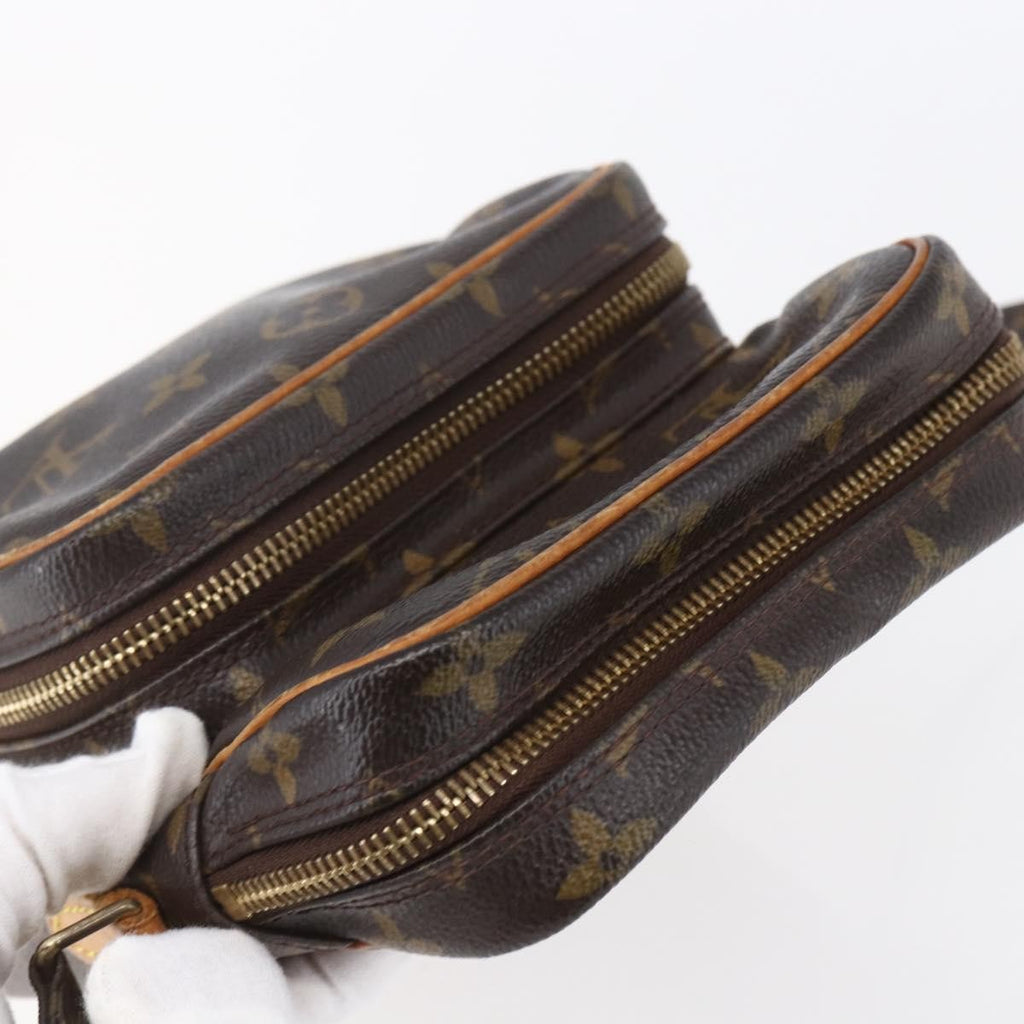 Louis Vuitton Amazone Bag Monogram Canvas Brown Canvas Shoulder Bag Bag (Pre-Owned)