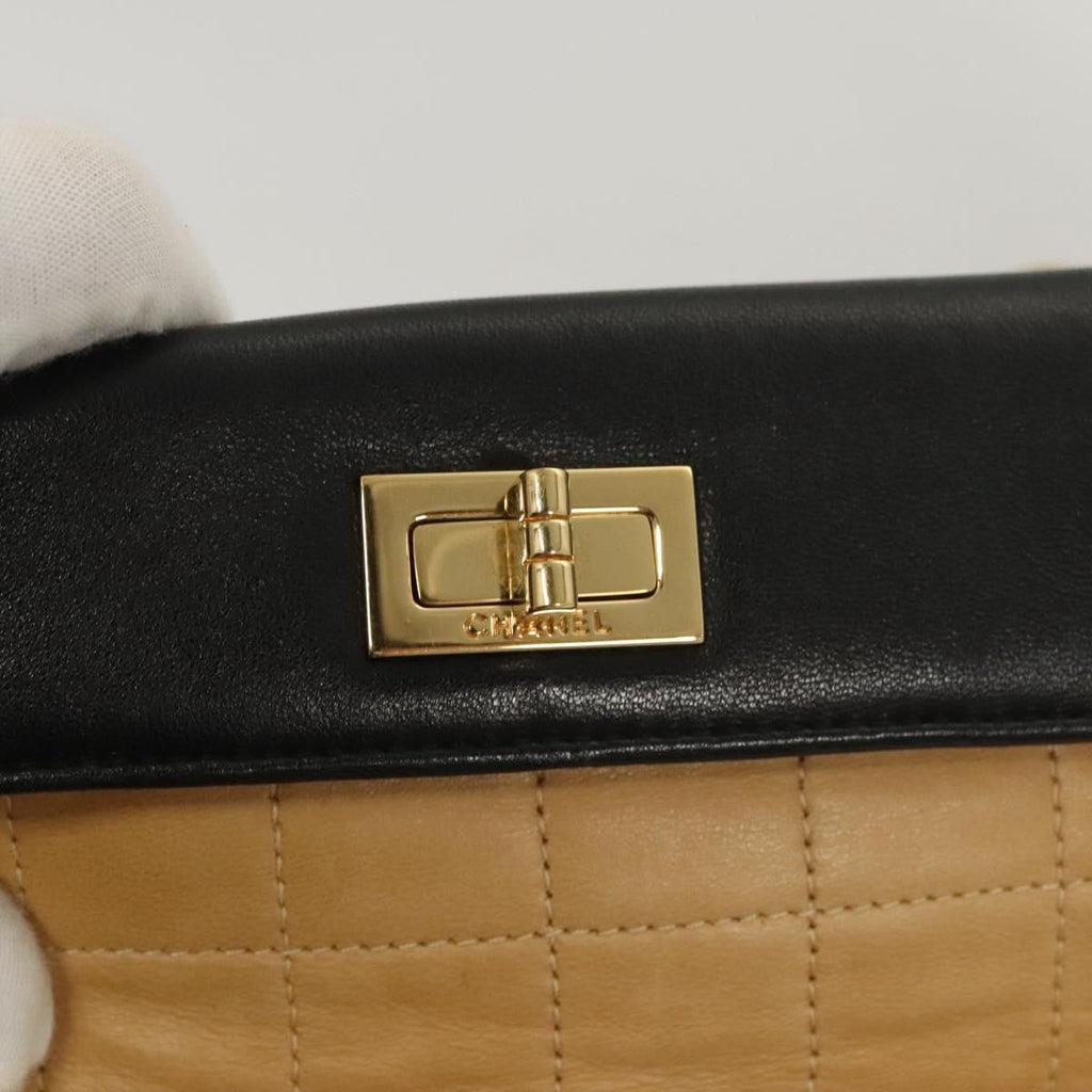 Chanel Chocolate Bar Cc Handbag Quilted Lambskin Beige Leather Handbag (Pre-Owned)