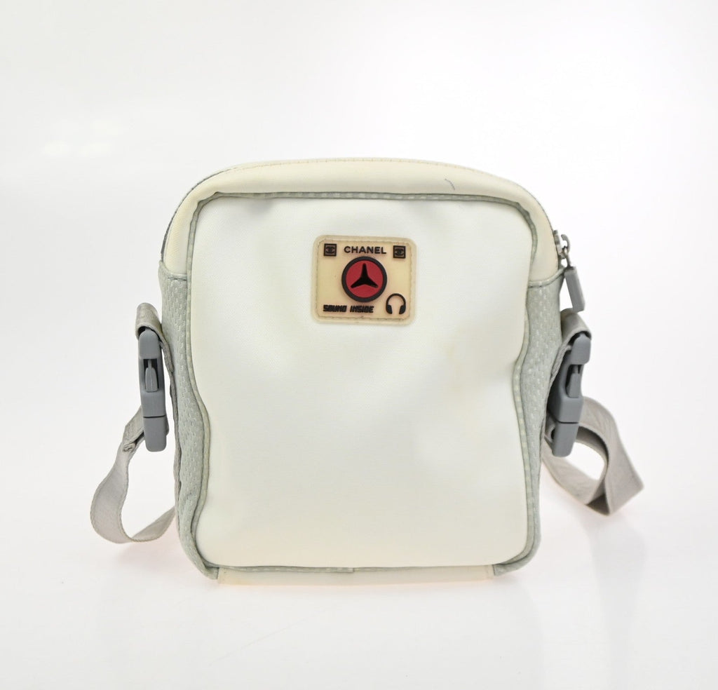 Chanel Travel Line Crossbody Bag Nylon White Nylon Shoulder Bag Bag (Pre-Owned)