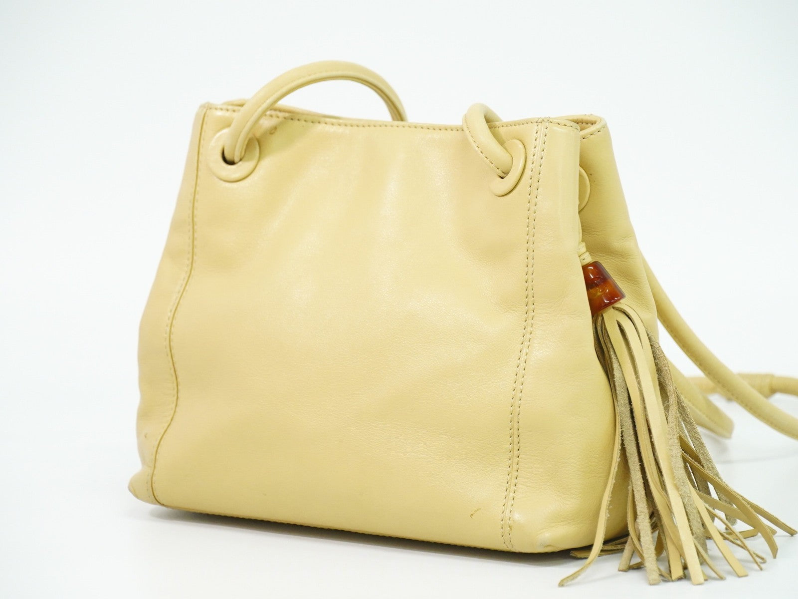 Chanel Vintage Cc Tassel Shoulder Bag Lambskin Beige Leather Shoulder Bag Bag (Pre-Owned)
