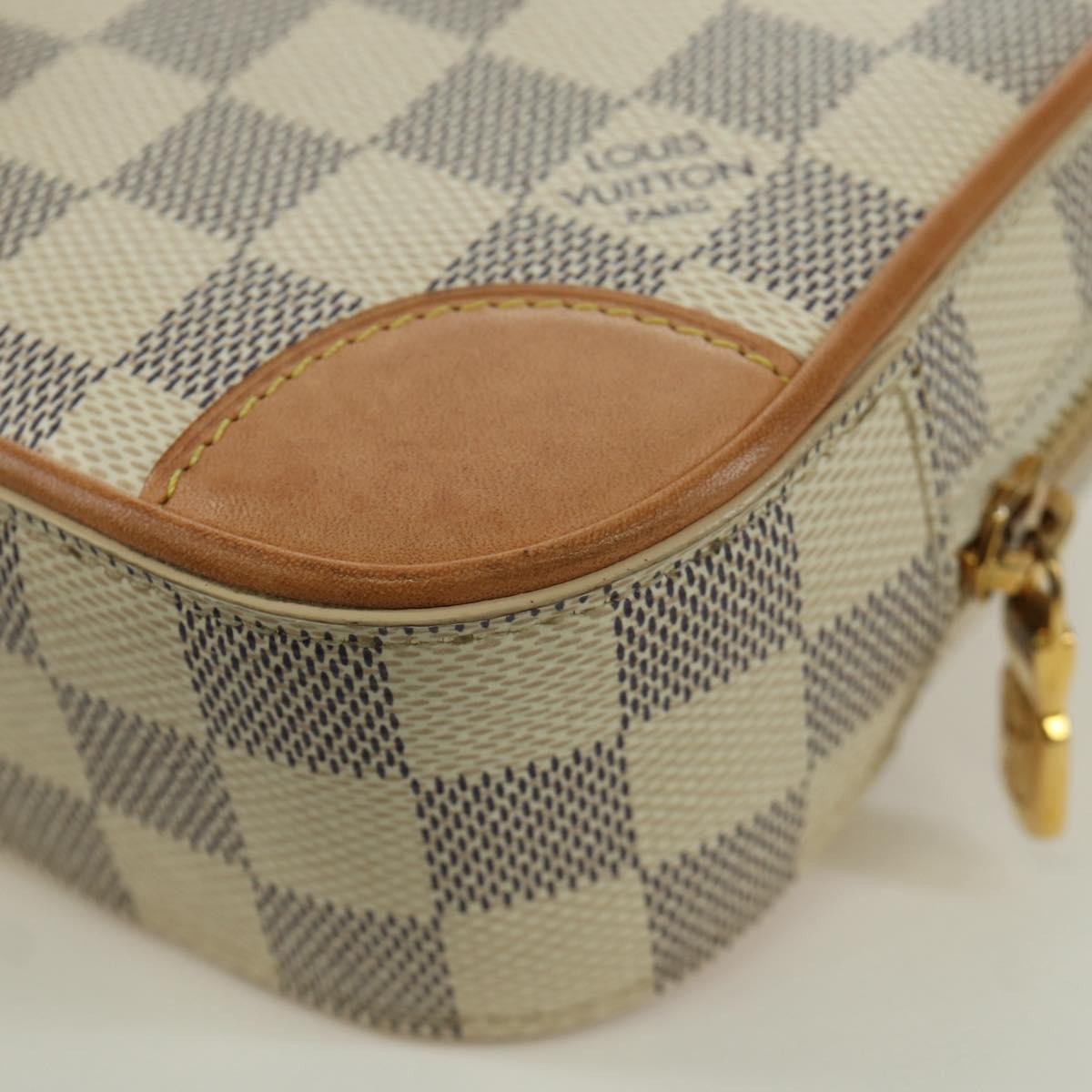 Louis Vuitton Neokapi Handag Damier Beige Canvas Clutche & Pouche Bag (Pre-Owned)