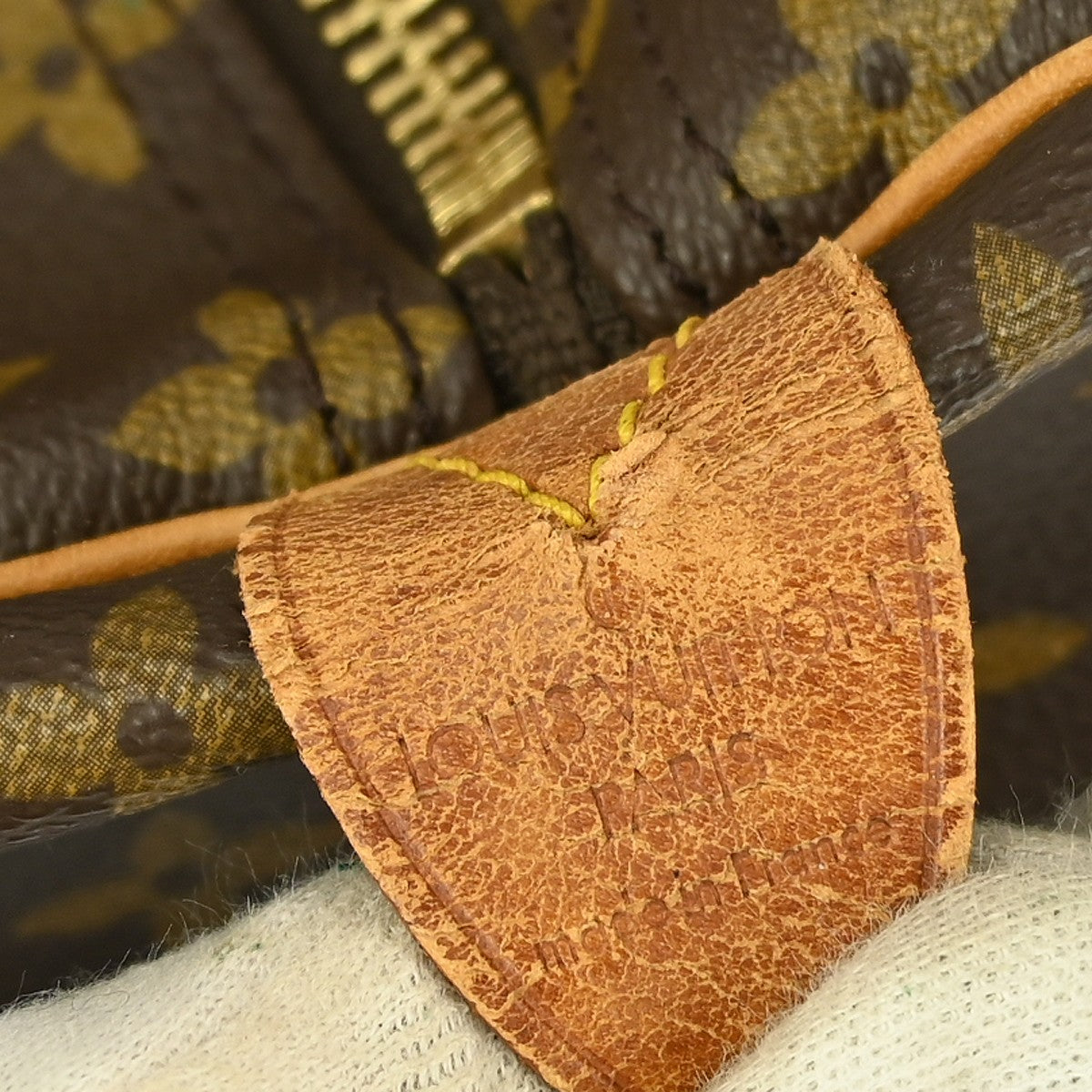 Louis Vuitton Keepall Bag Monogram Canvas Brown Canvas Travel Bag Bag (Pre-Owned)