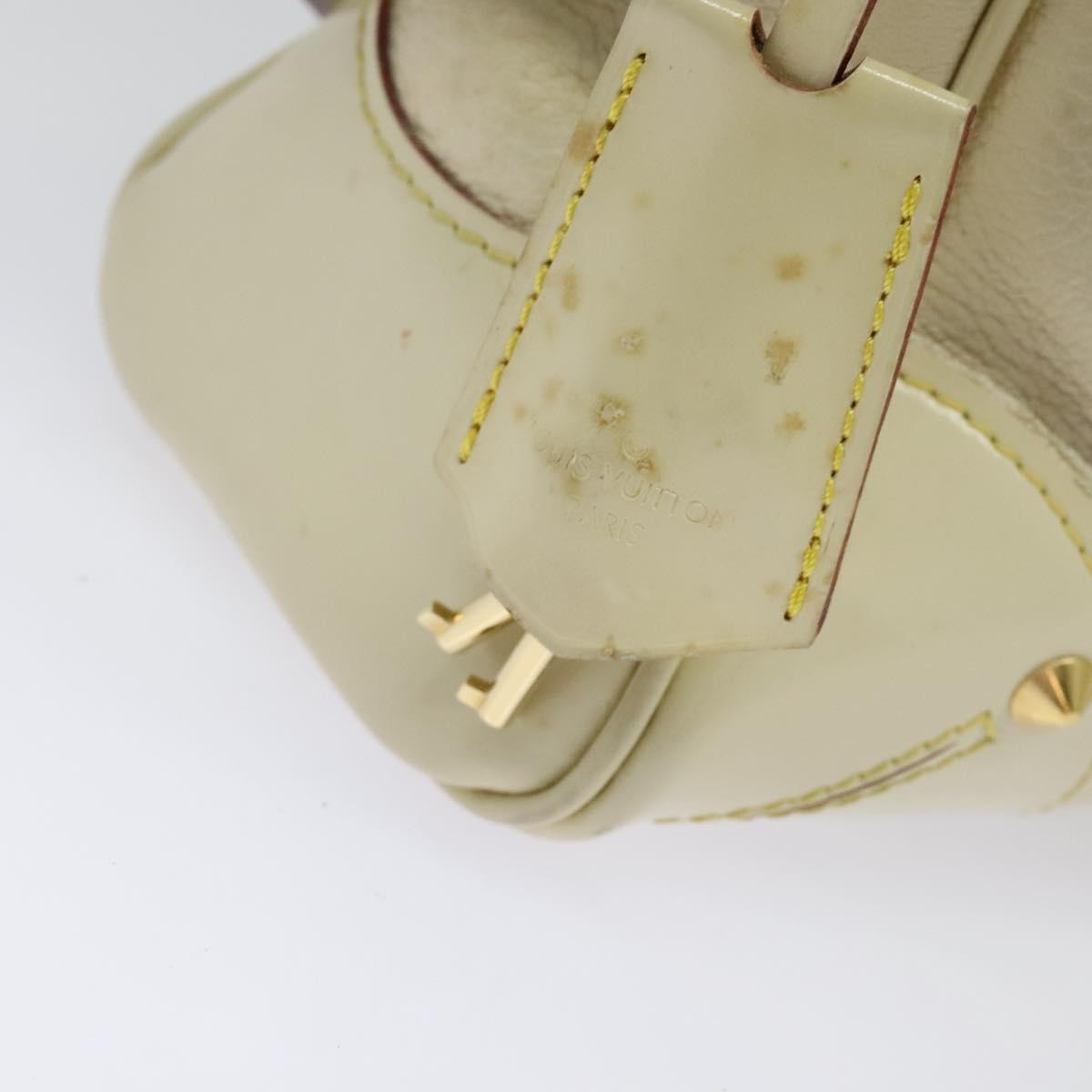 Louis Vuitton Suhali L'essentiel Handbag Leather White Leather Shoulder Bag Bag (Pre-Owned)