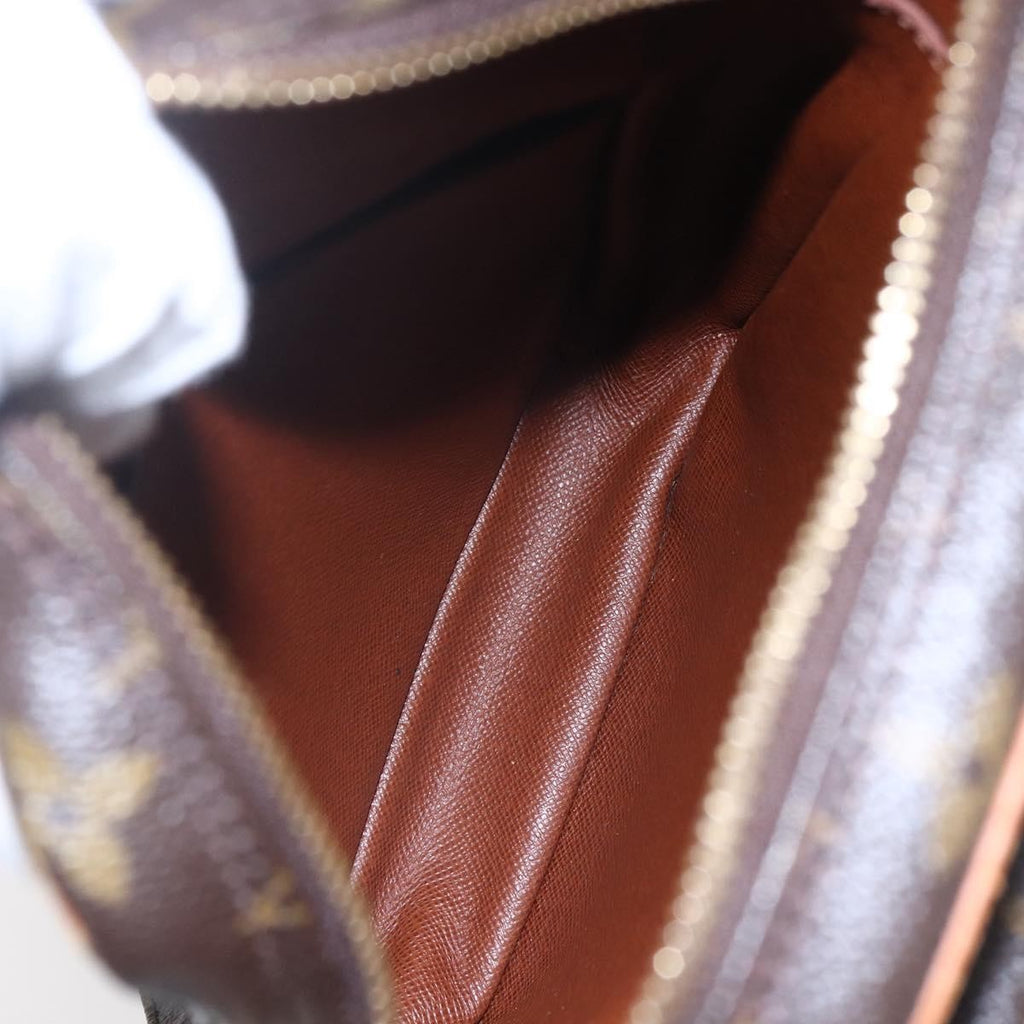 Louis Vuitton Amazone Bag Monogram Canvas Brown Canvas Shoulder Bag Bag (Pre-Owned)