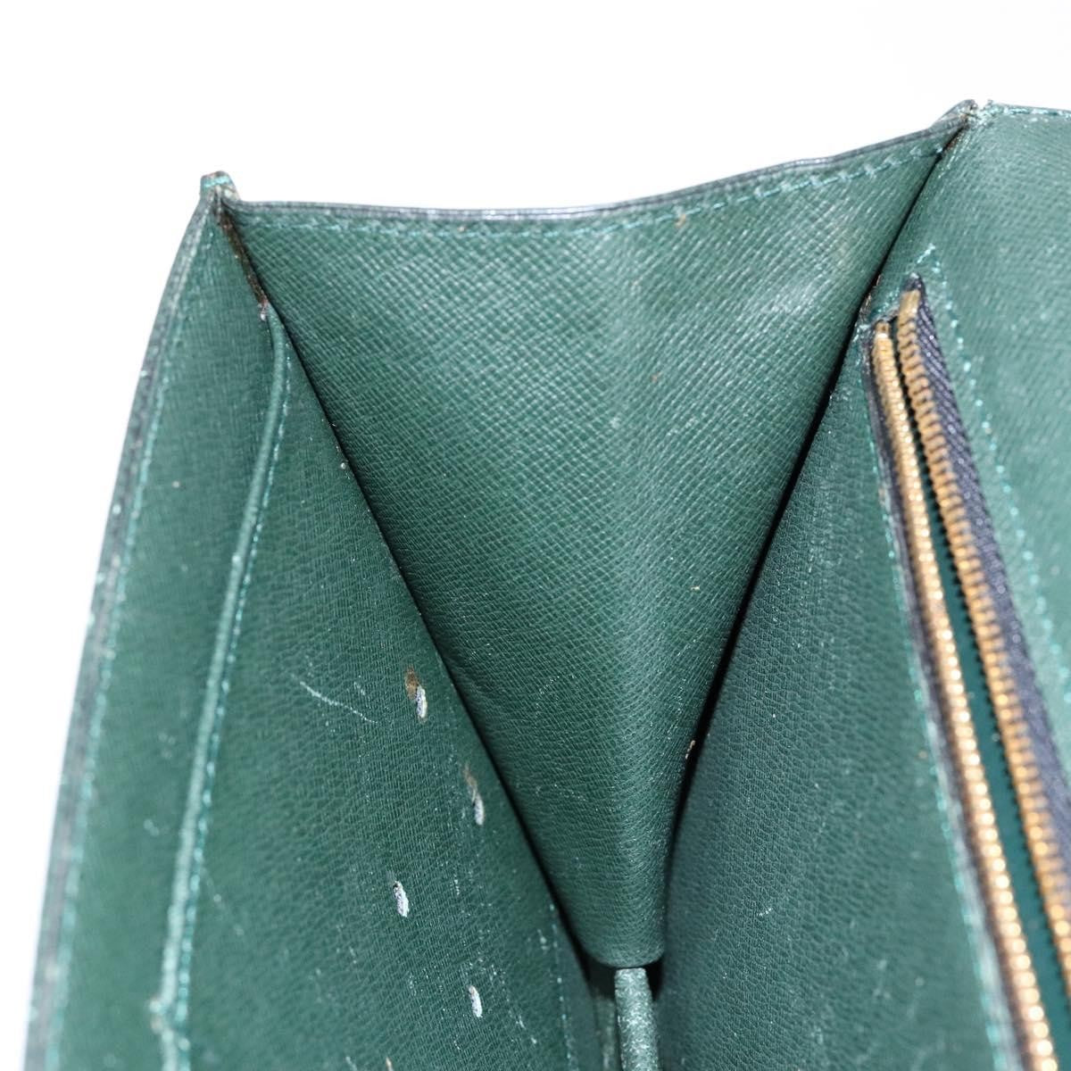Louis Vuitton Kourad Pouch Taiga Green Leather Clutche & Pouche Bag (Pre-Owned)