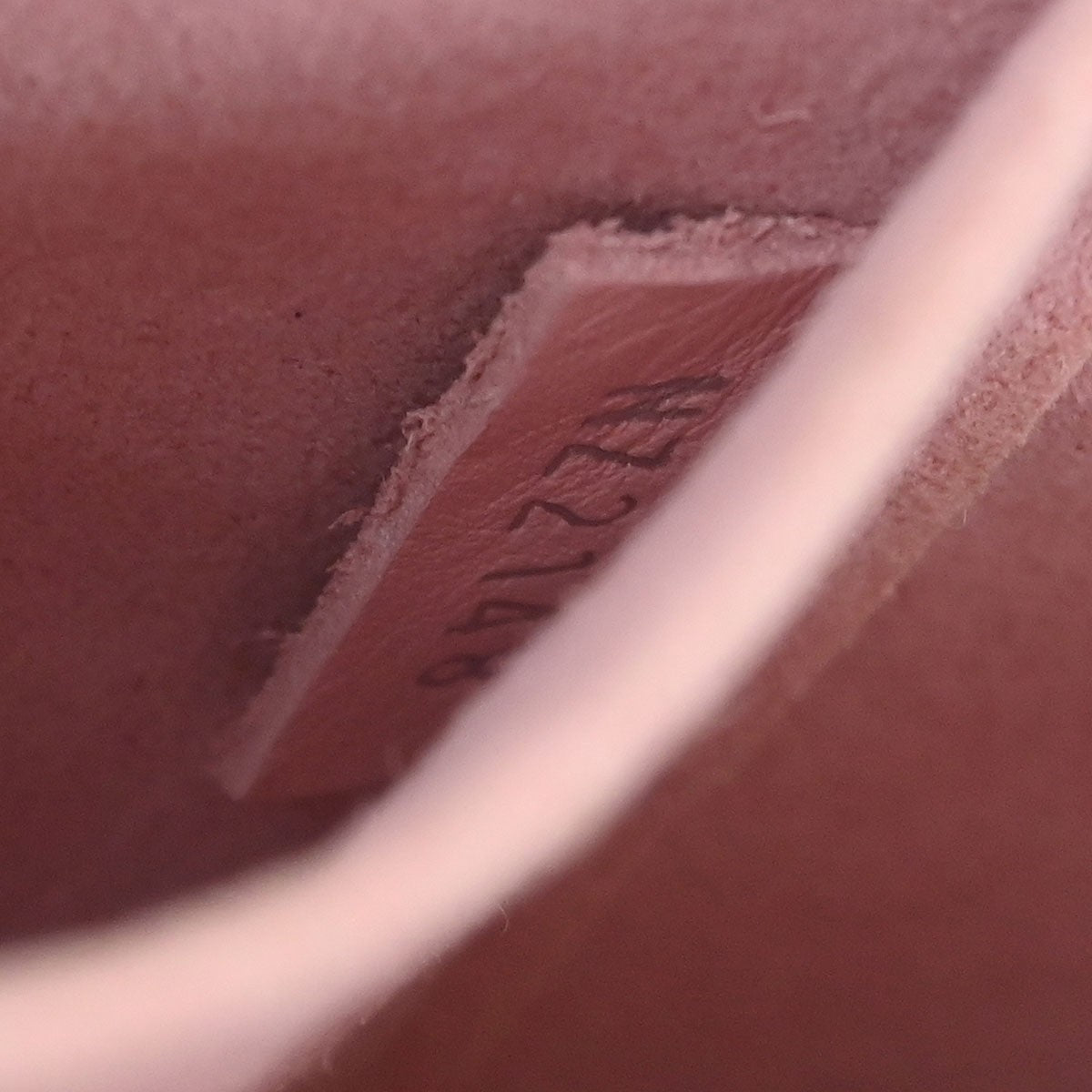 Louis Vuitton New Wave Chain Bag Quilted Leather Pink Leather Shoulder Bag Bag (Pre-Owned)