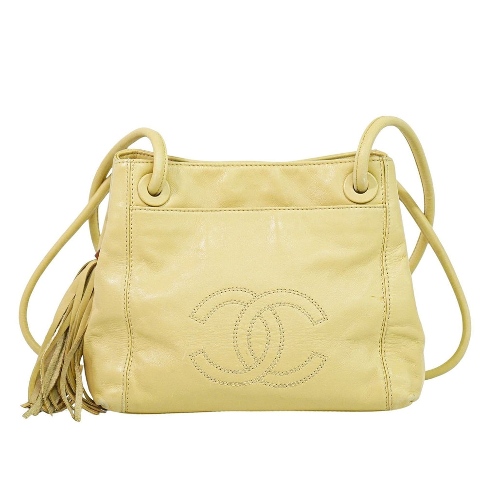 Chanel Vintage Cc Tassel Shoulder Bag Lambskin Beige Leather Shoulder Bag Bag (Pre-Owned)