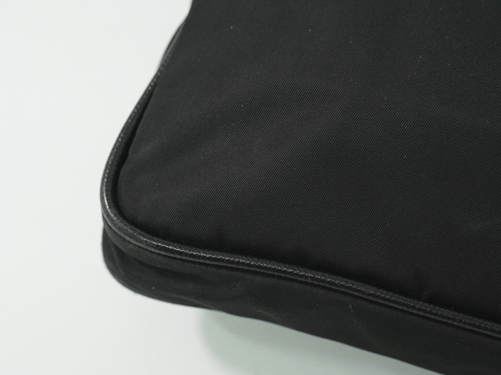 Prada Flat Messenger Bag Tessuto Black Nylon Shoulder Bag Bag (Pre-Owned)