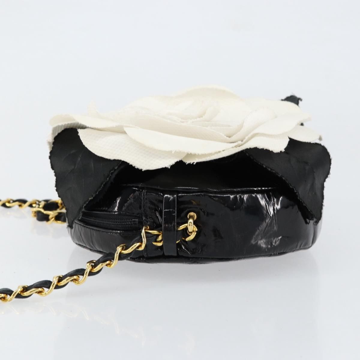Chanel Vintage Camellia Round Evening Bag Lambskin And Satin Black Patent_Leather Clutche & Pouche Bag (Pre-Owned)