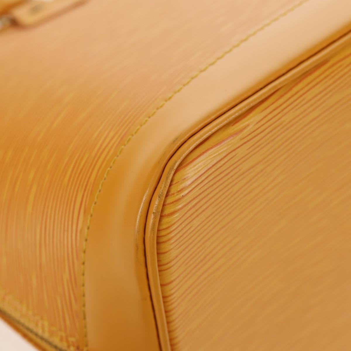 Louis Vuitton Alma Handbag Epi Leather Yellow Leather Handbag (Pre-Owned)