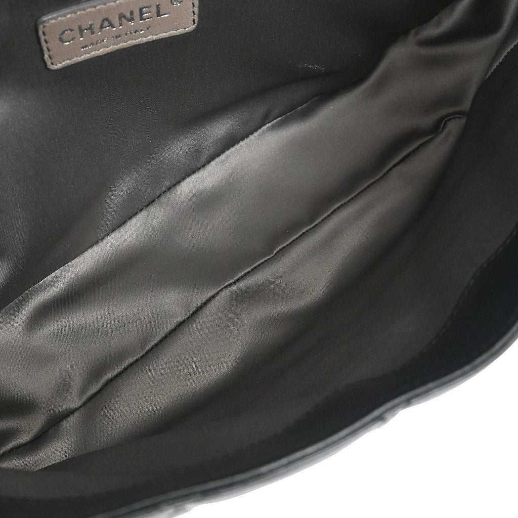 Chanel Door Latch Flap Shoulder Bag Quilted Leather Black Leather Handbag (Pre-Owned)