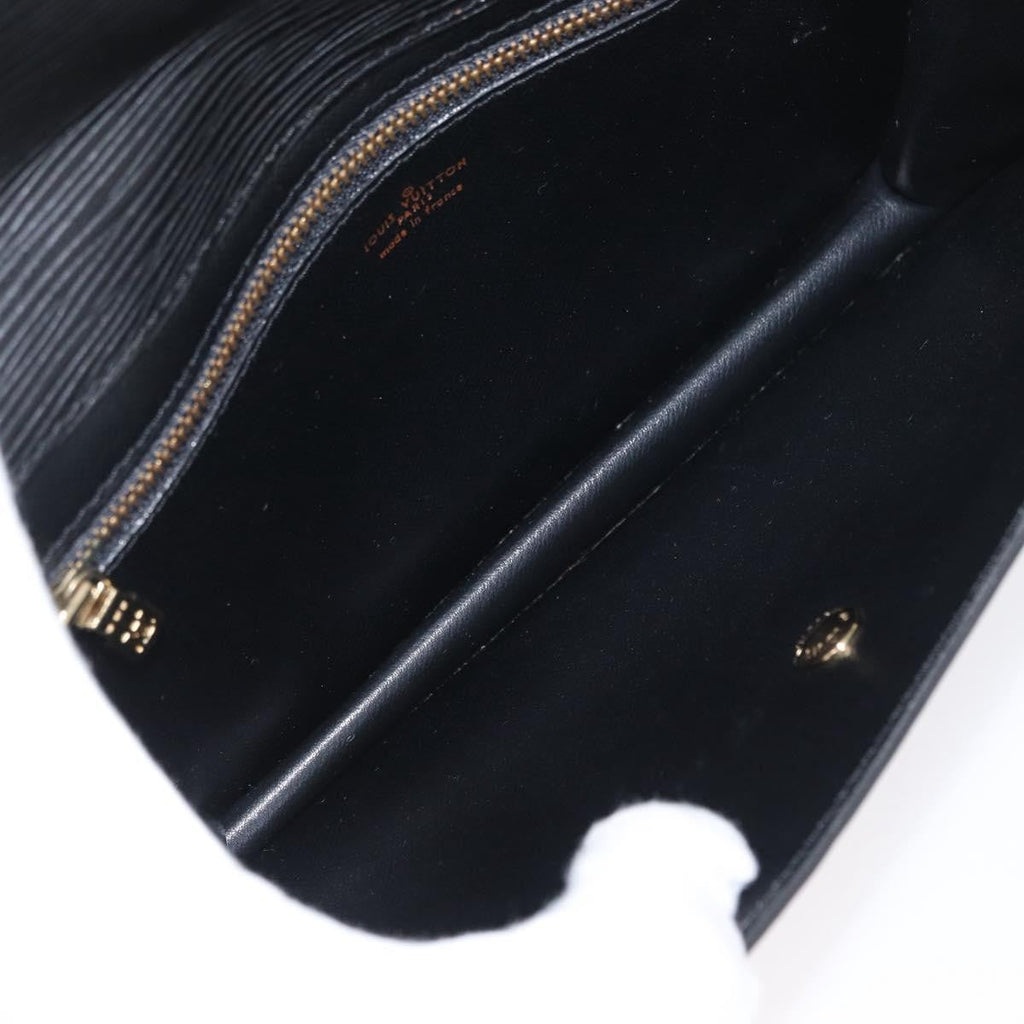 Louis Vuitton Vintage Montaigne Clutch Epi Leather Black Leather Clutche & Pouche Bag (Pre-Owned)