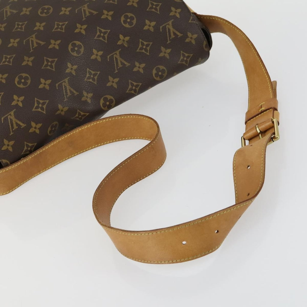 Louis Vuitton Abbesses Messenger Bag Monogram Canvas Brown Canvas Shoulder Bag Bag (Pre-Owned)