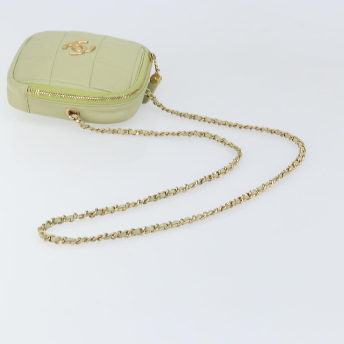 Chanel Diamond Chain Crossbody Bag Quilted Lambskin Green Leather Shoulder Bag Bag (Pre-Owned)