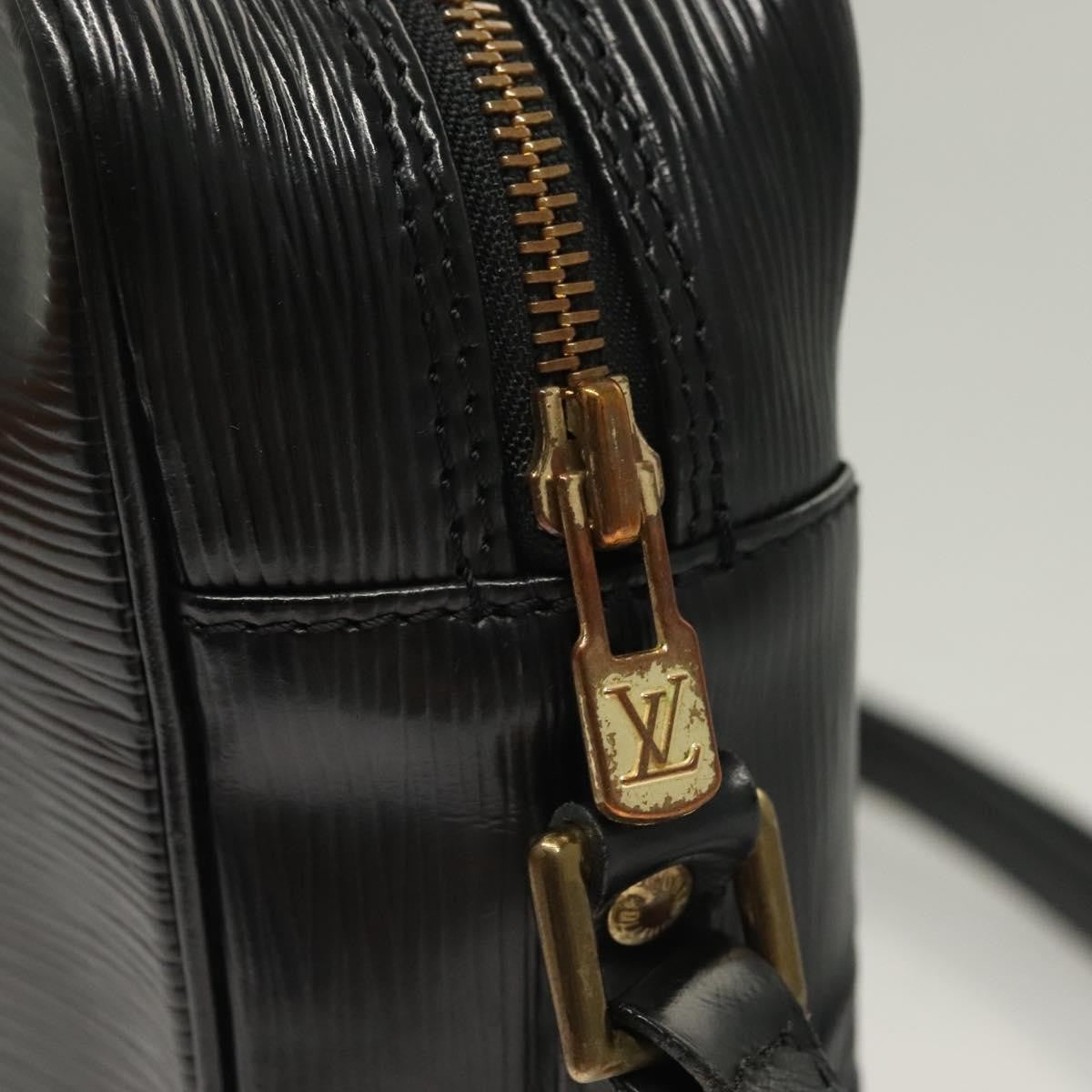 Louis Vuitton Trocadero Handbag Epi Leather Black Leather Shoulder Bag Bag (Pre-Owned)
