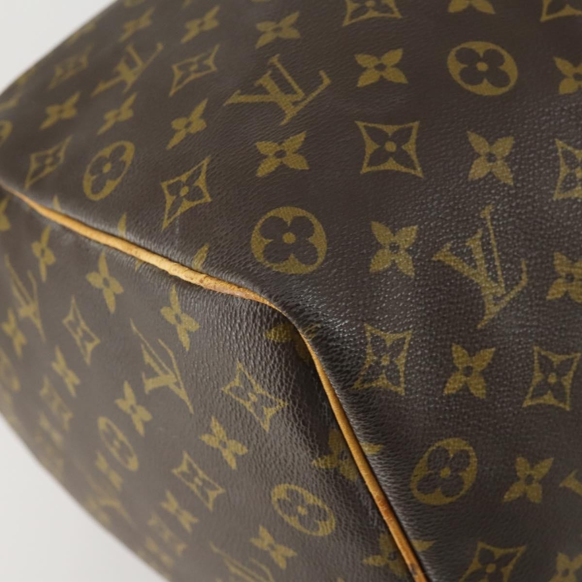 Louis Vuitton Keepall Bag Monogram Canvas Brown Canvas Travel Bag Bag (Pre-Owned)