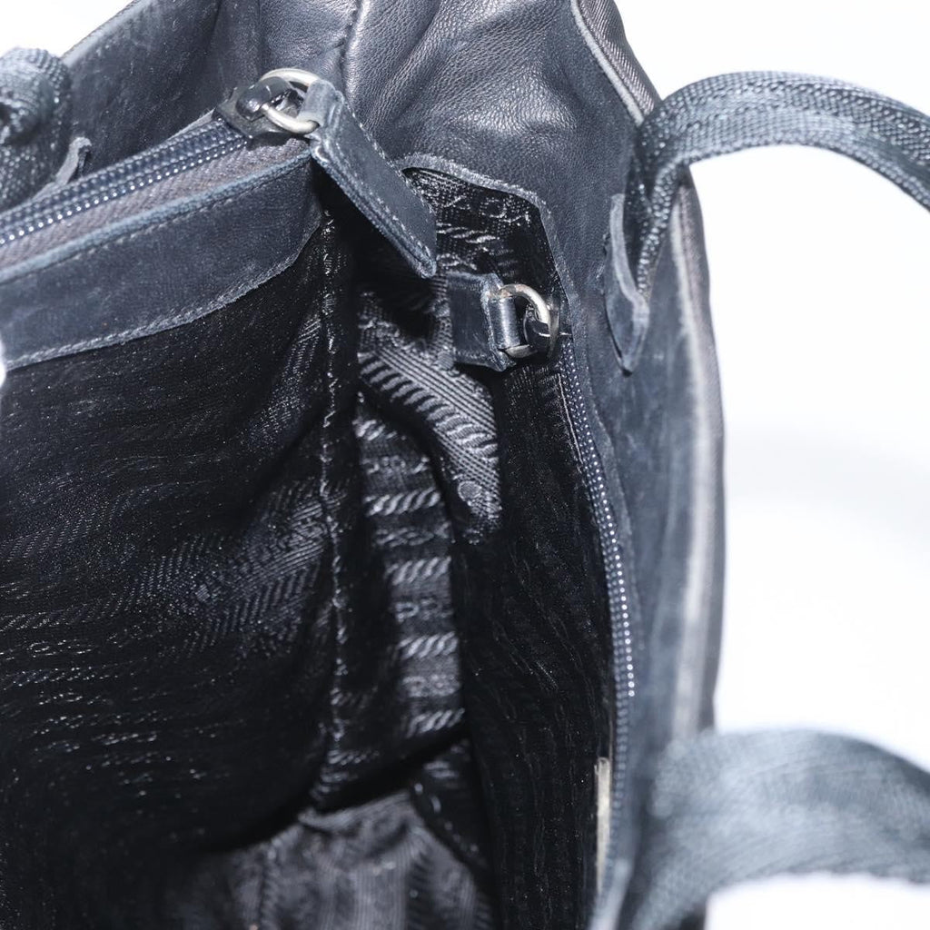 Prada Vintage Tote Nylon Black Nylon Tote Bag Bag (Pre-Owned)