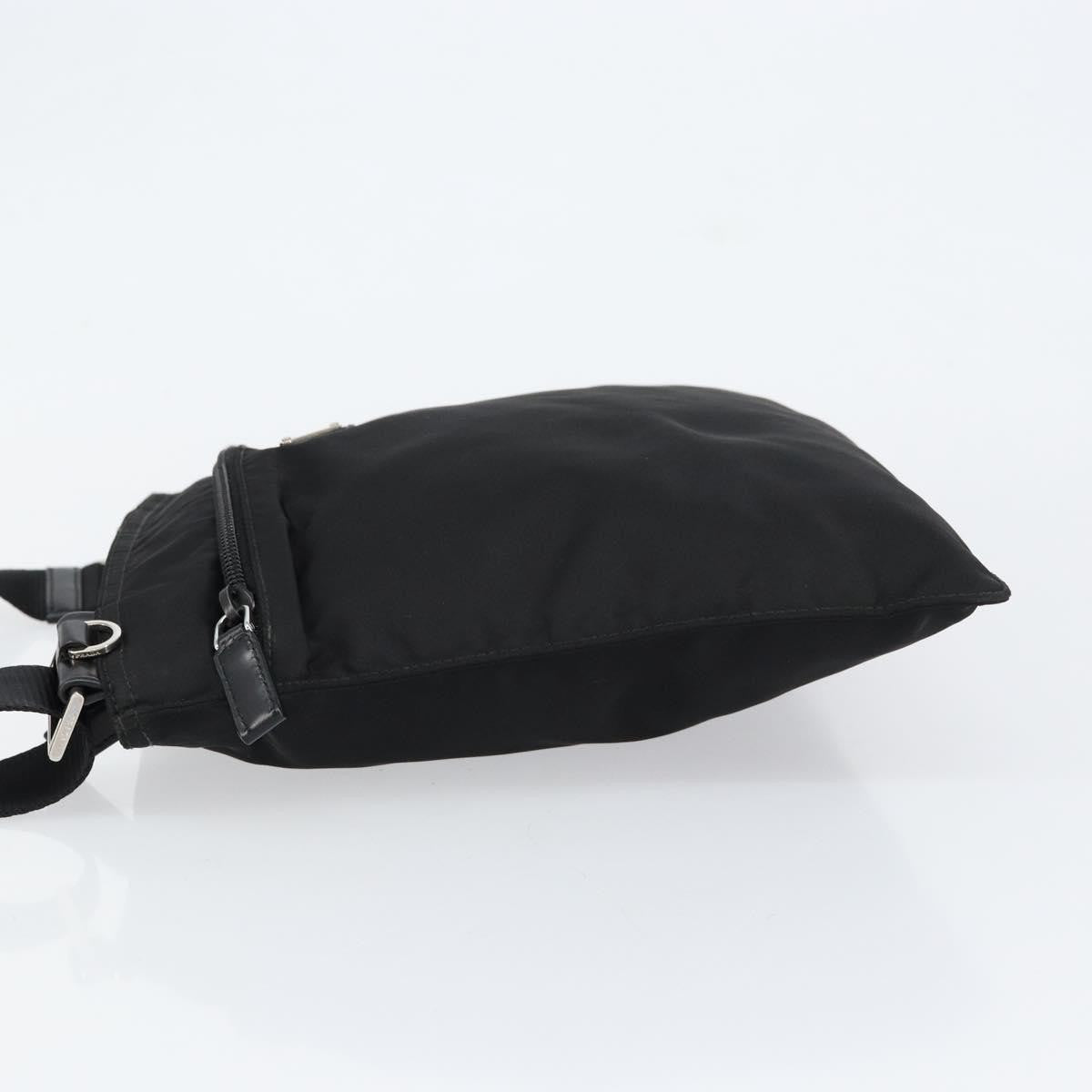 Prada Front Pocket Messenger Bag Tessuto Black Nylon Shoulder Bag Bag (Pre-Owned)