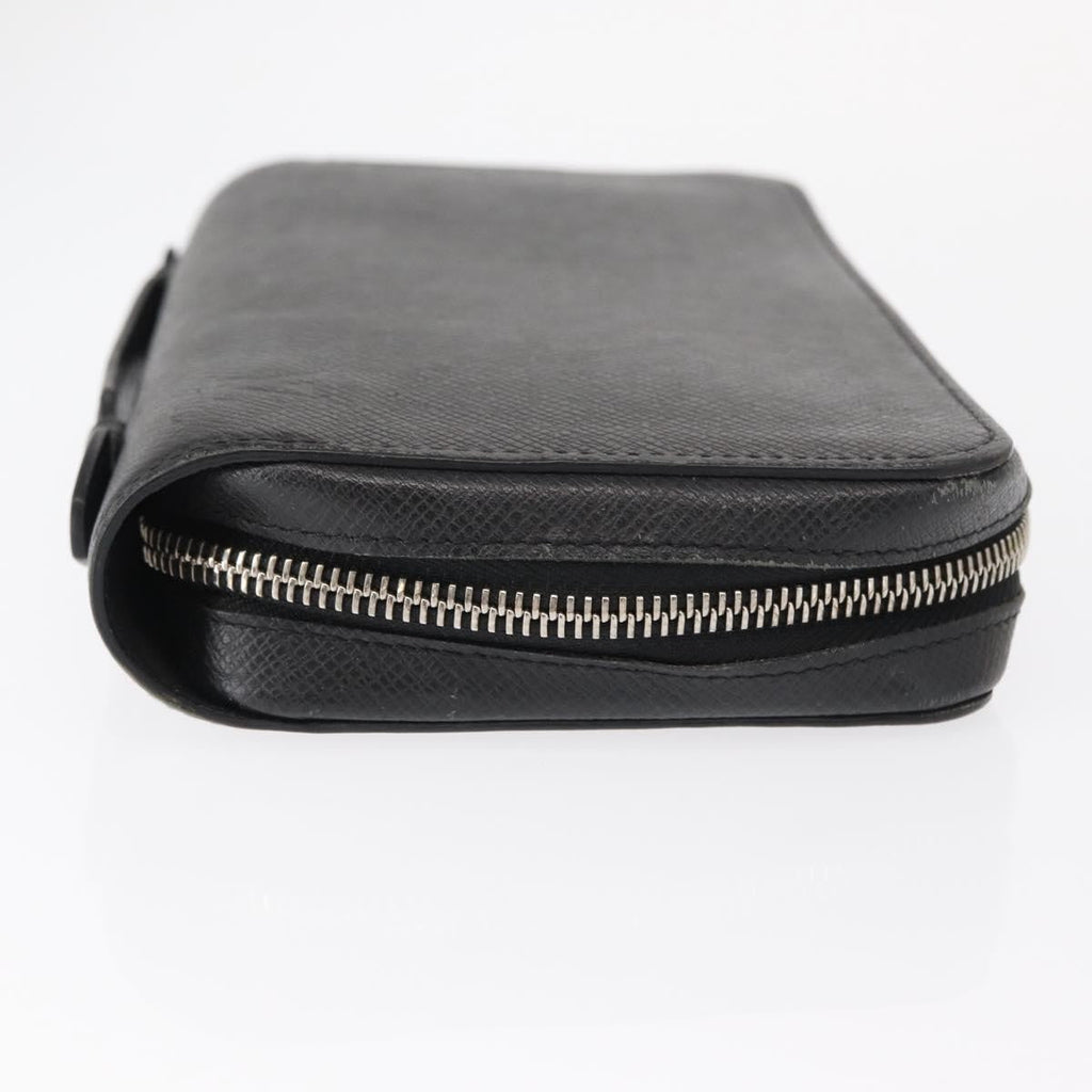 Louis Vuitton Zippy Xl Taiga Leather Black Leather Wallets Accessory (Pre-Owned)
